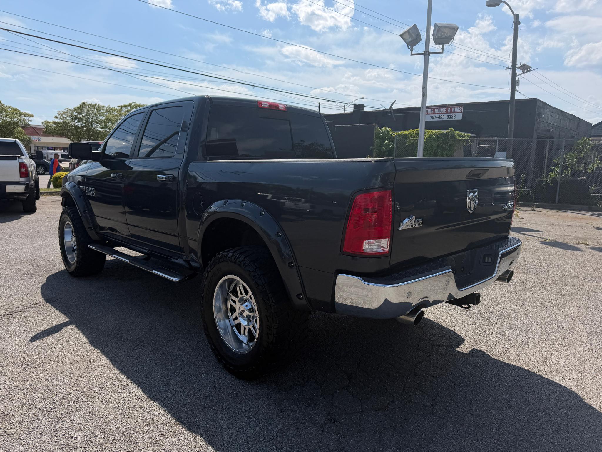 RAM 1500 4WD Crew Cab 140.5" Big Horn 2016