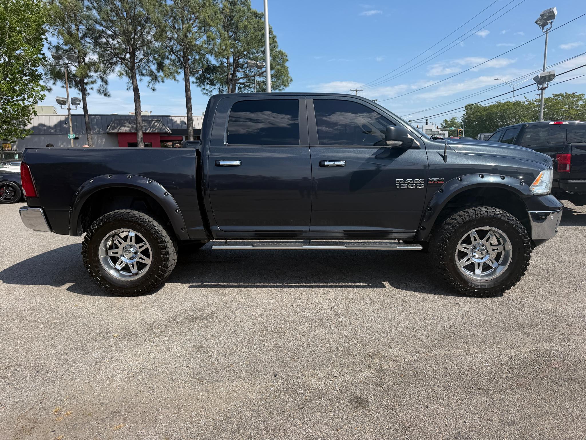 RAM 1500 4WD Crew Cab 140.5" Big Horn 2016