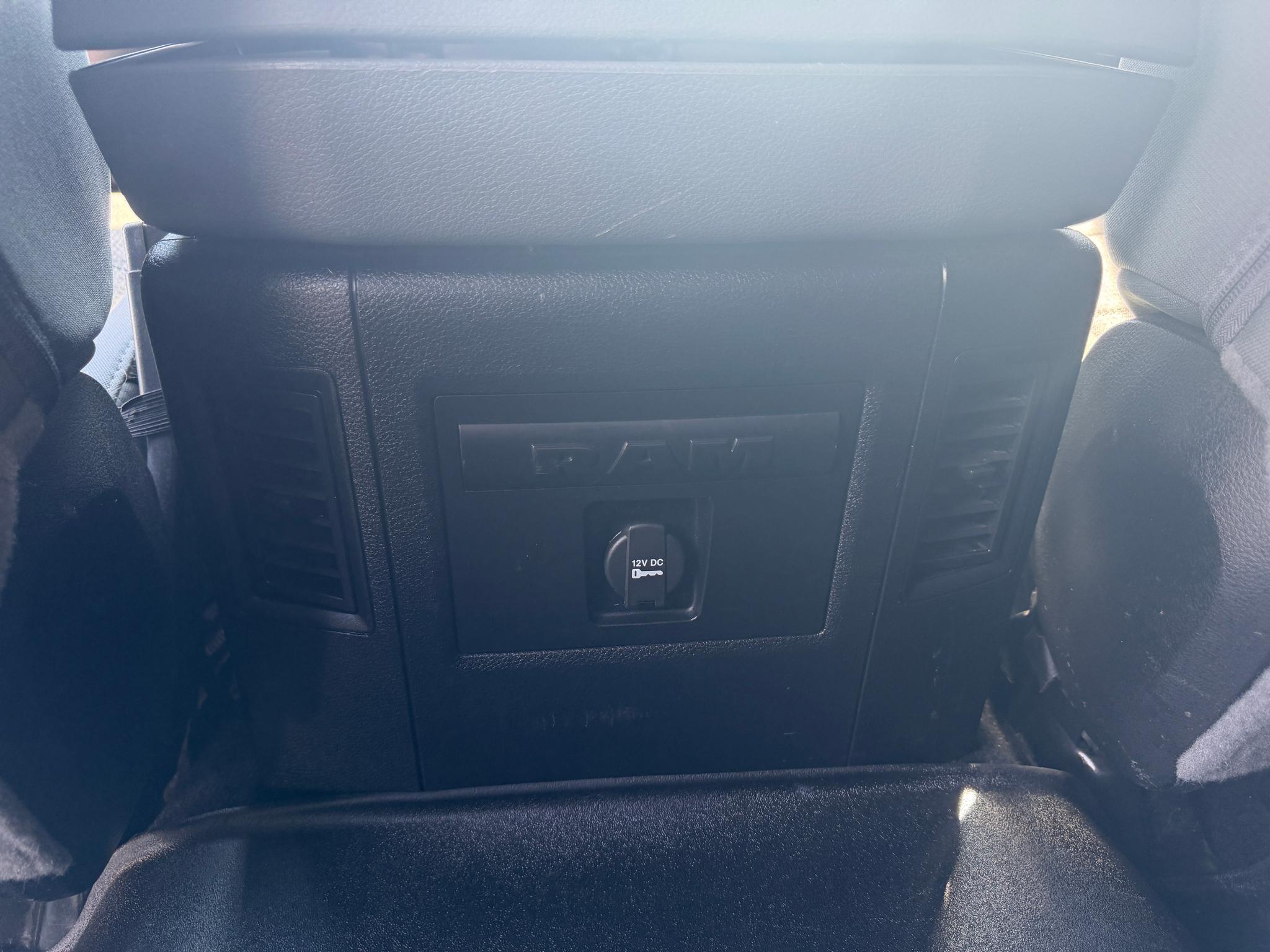 RAM 1500 4WD Crew Cab 140.5" Big Horn 2016