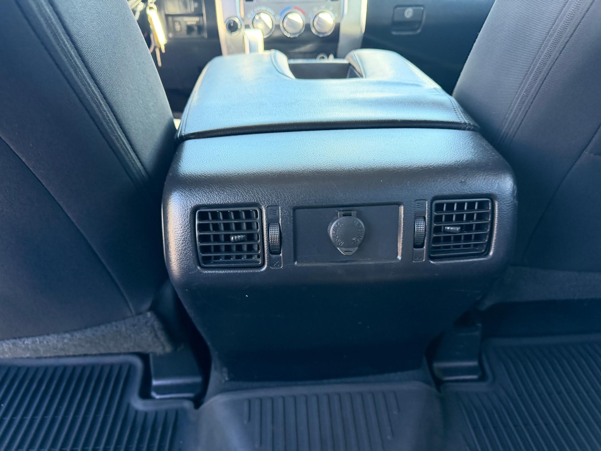 Toyota Tundra 4WD SR5 CrewMax 5.5' Bed 5.7L (Natl) 2021