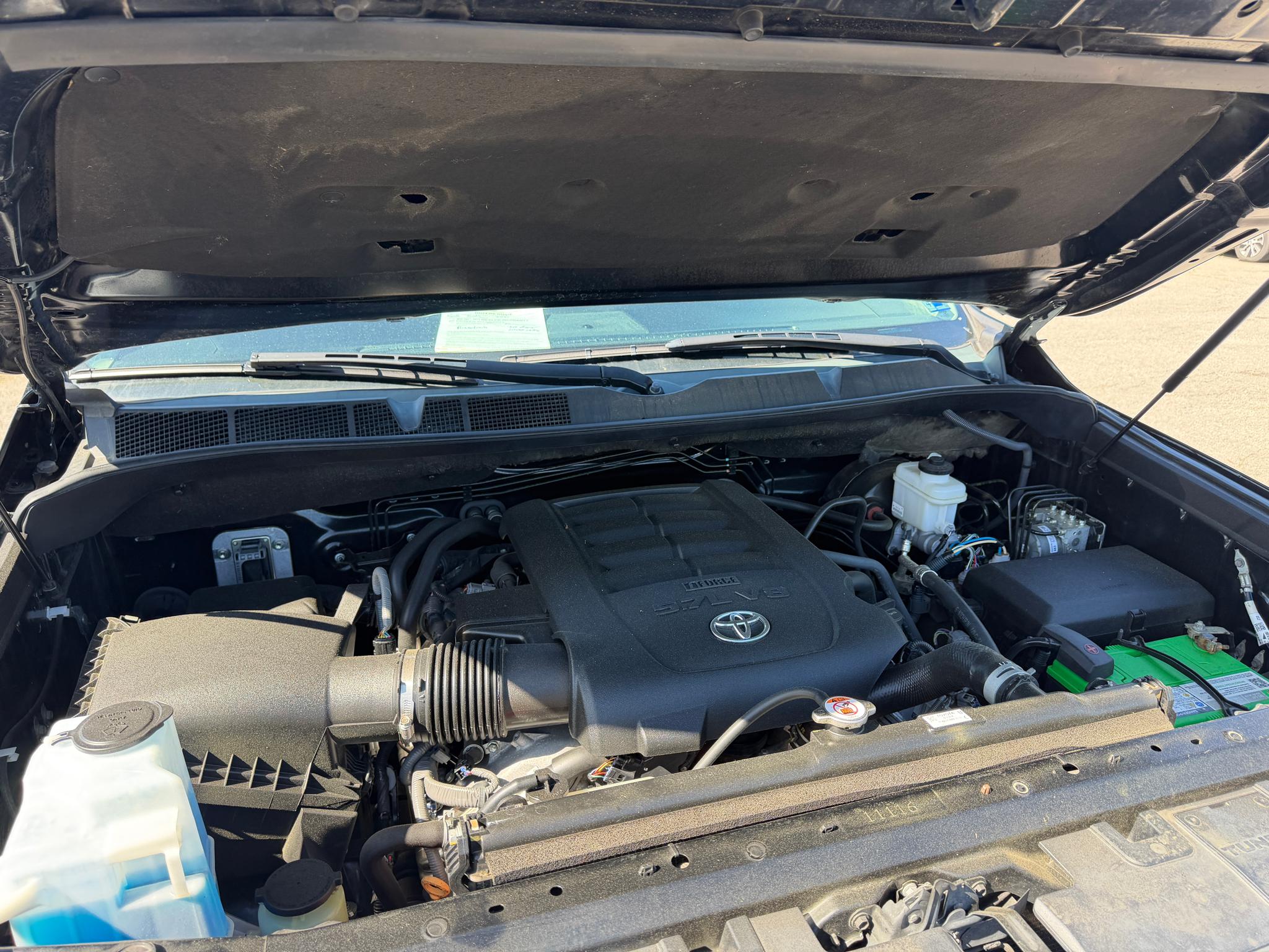 Toyota Tundra 4WD SR5 CrewMax 5.5' Bed 5.7L (Natl) 2021