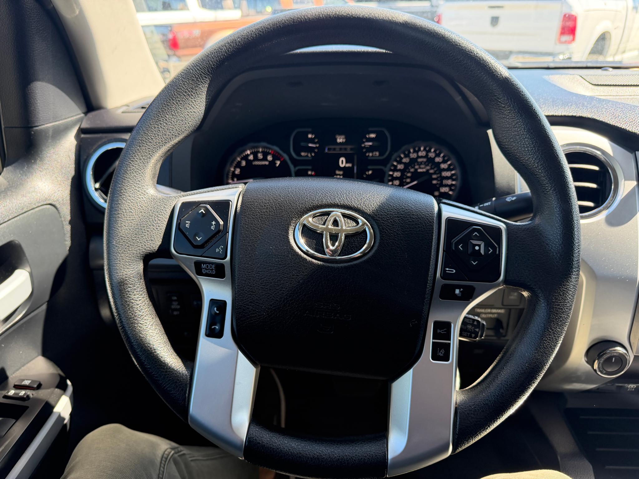 Toyota Tundra 4WD SR5 CrewMax 5.5' Bed 5.7L (Natl) 2021