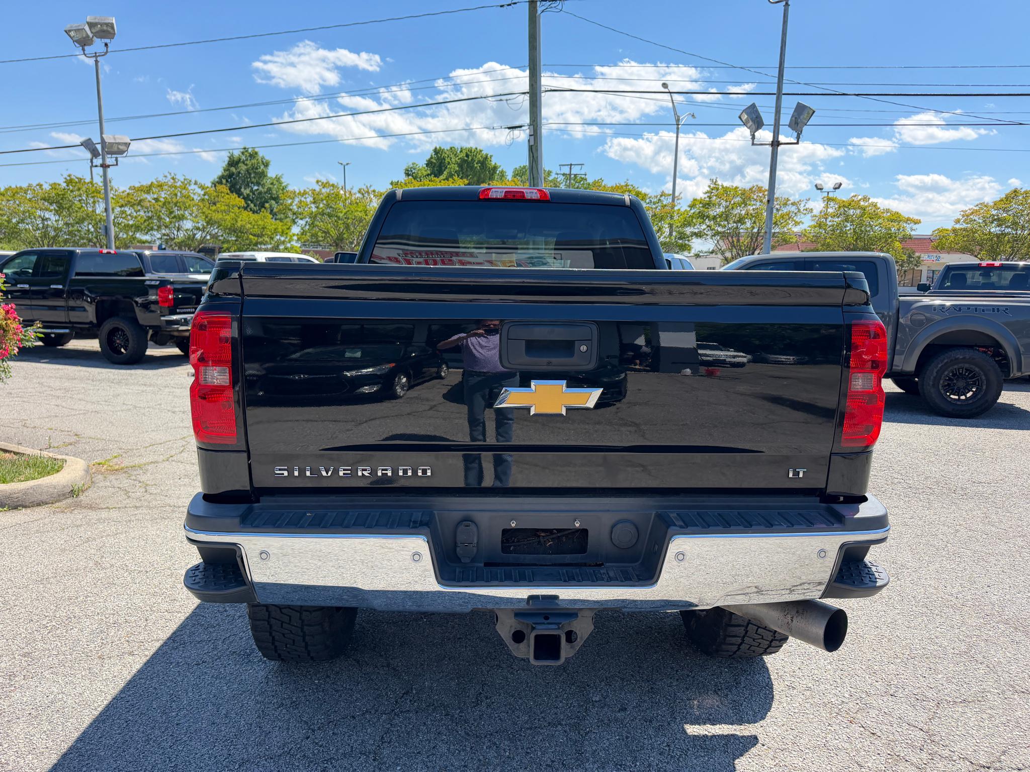 Chevrolet Silverado 2500HD 4WD Double Cab 144.2" LT 2015