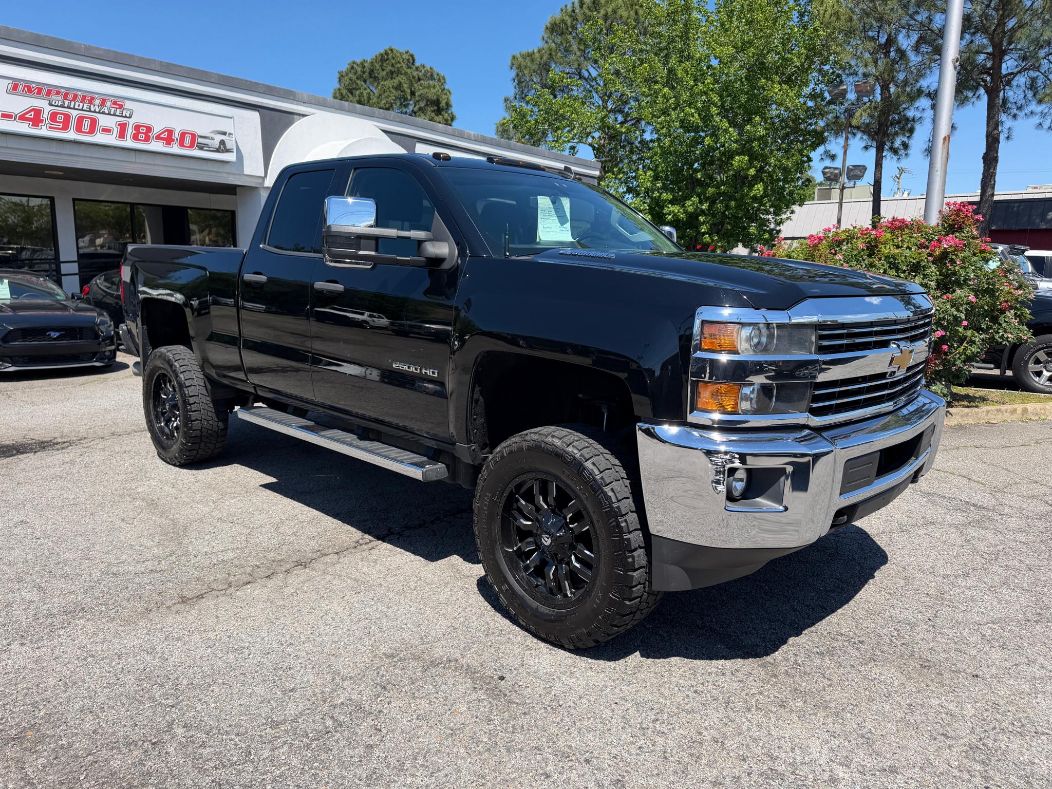 Chevrolet Silverado 2500HD 4WD Double Cab 144.2" LT 2015
