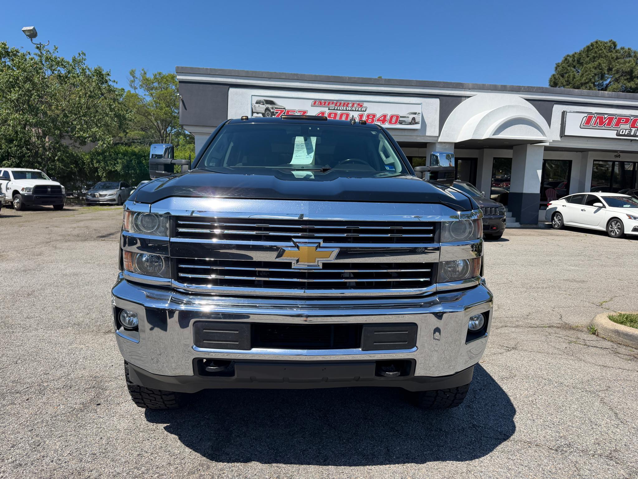 Chevrolet Silverado 2500HD 4WD Double Cab 144.2" LT 2015