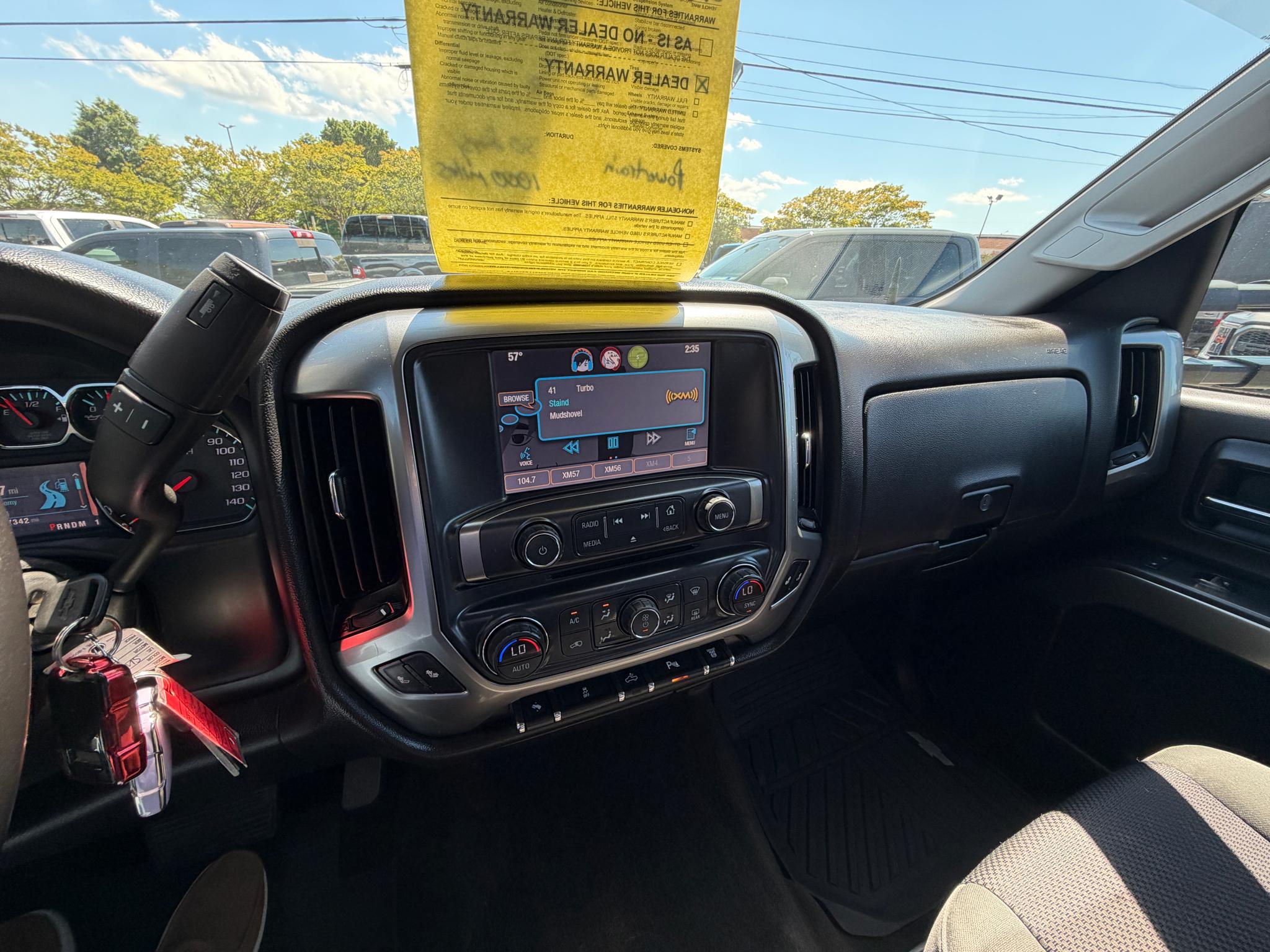 Chevrolet Silverado 2500HD 4WD Double Cab 144.2" LT 2015