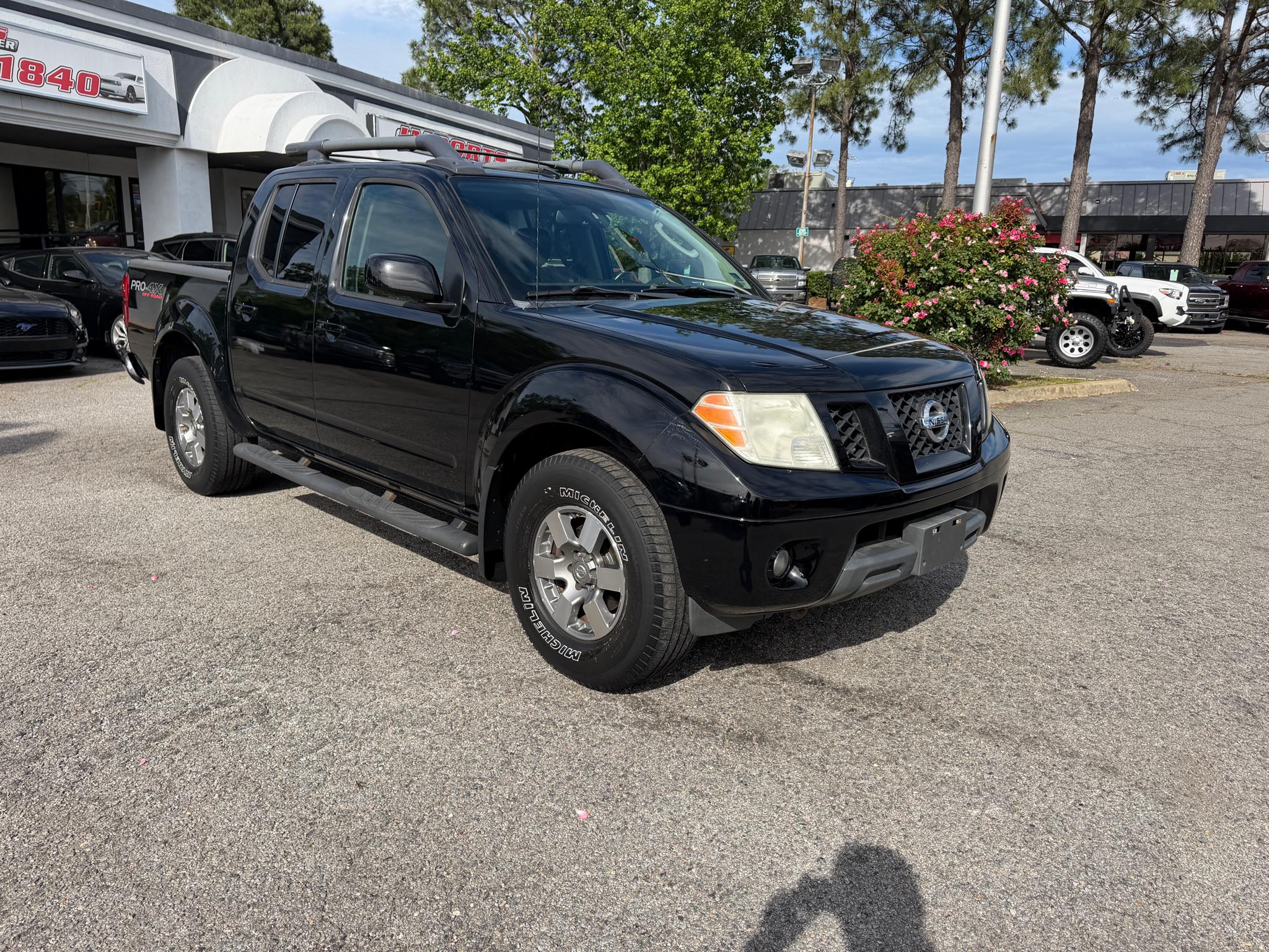 Nissan Frontier 4WD Crew Cab SWB Auto PRO-4X 2011