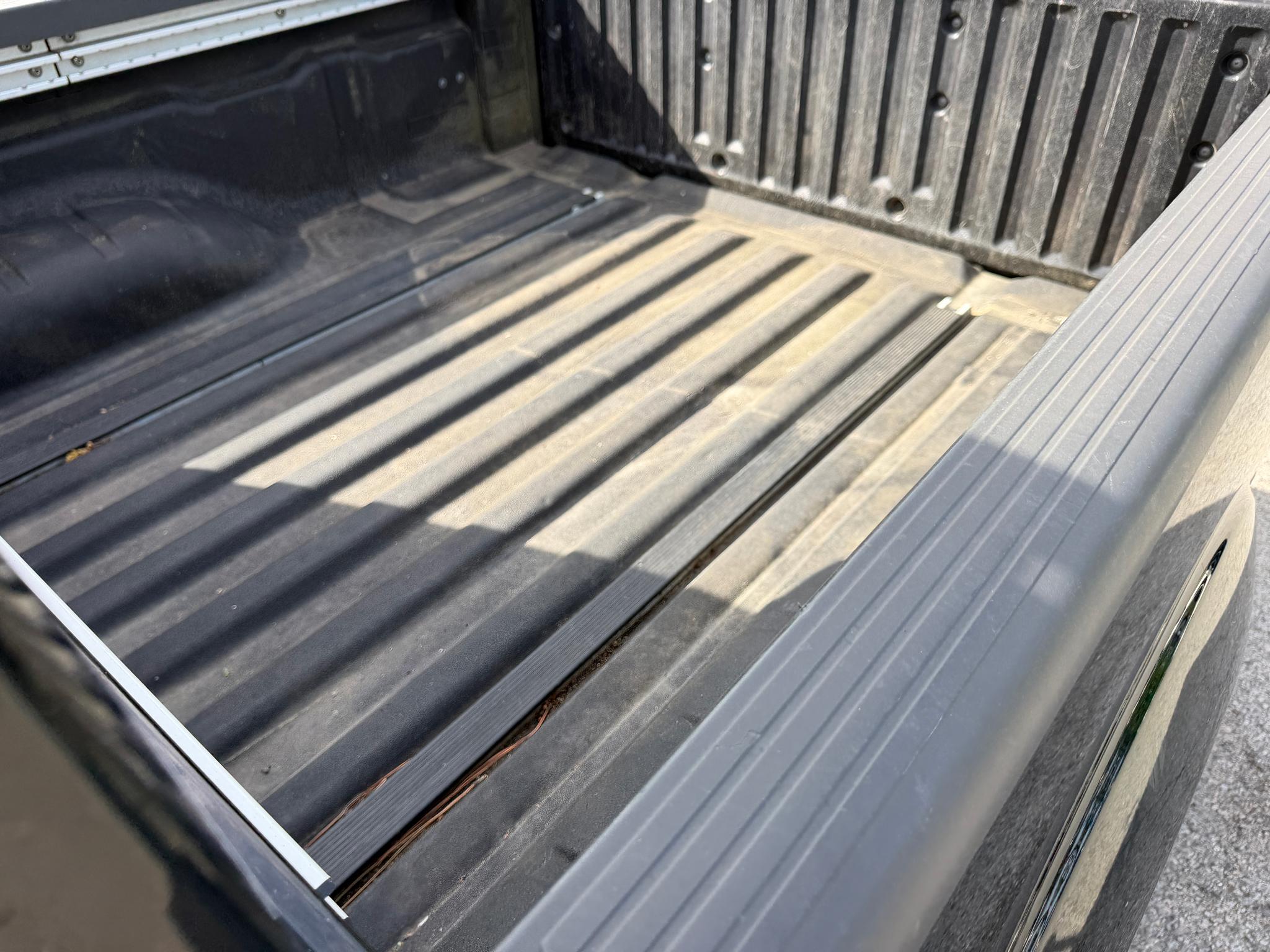 Nissan Frontier 4WD Crew Cab SWB Auto PRO-4X 2011