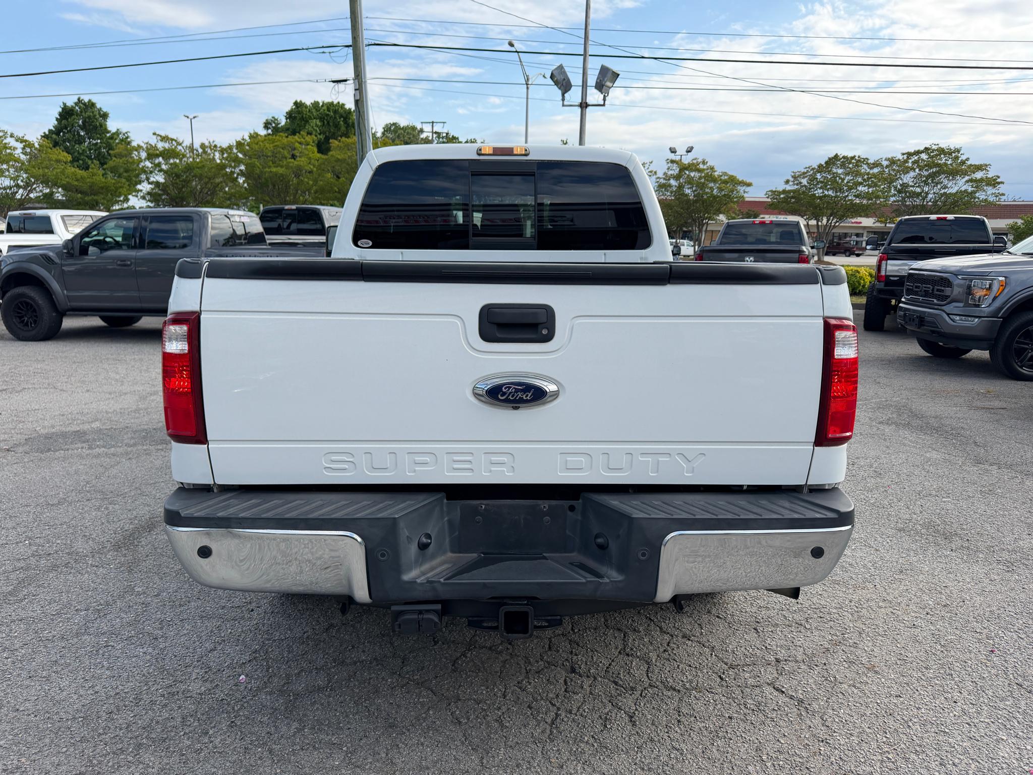 Ford Super Duty F-250 SRW 4WD Crew Cab 156" Lariat 2015