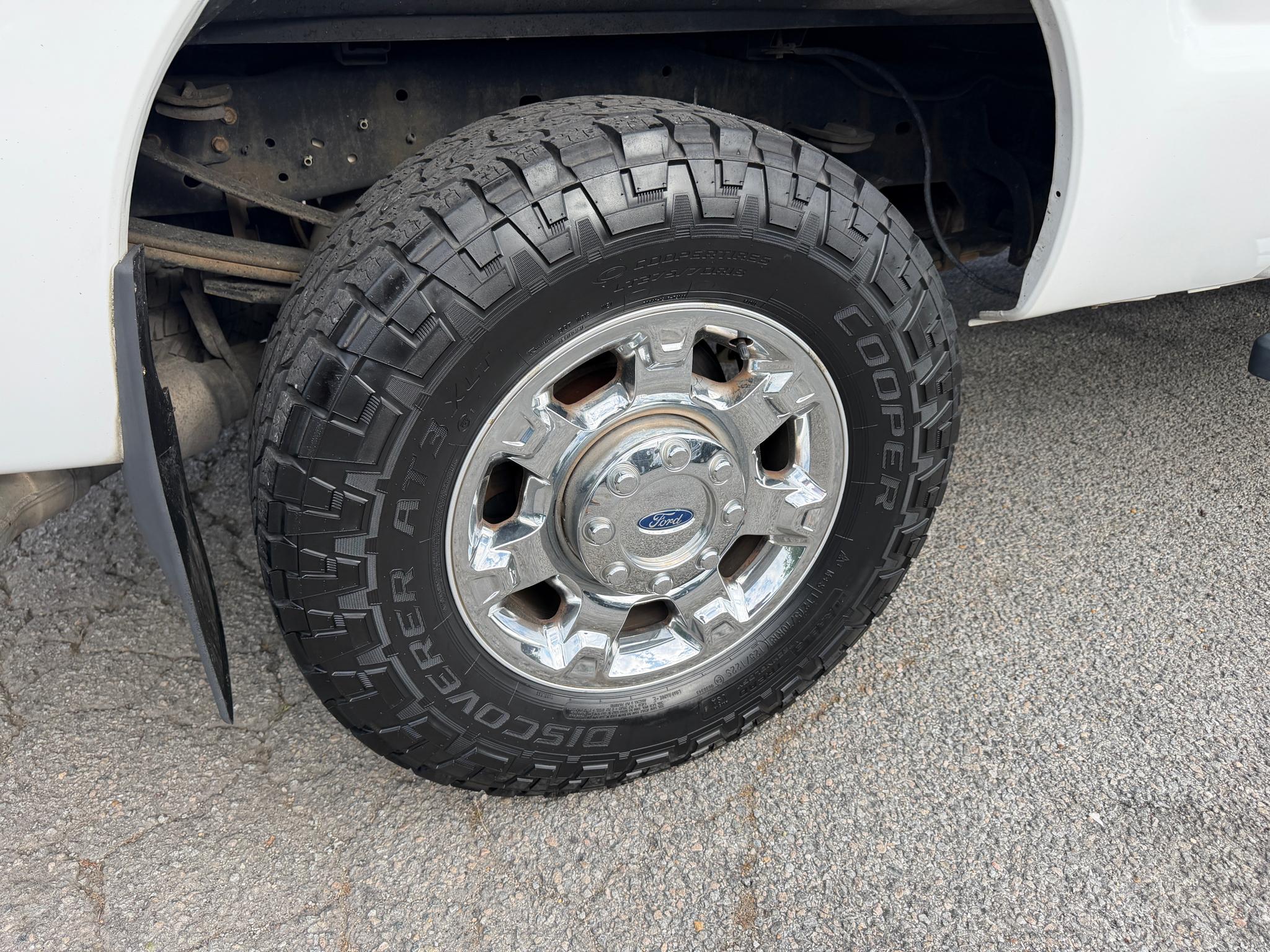 Ford Super Duty F-250 SRW 4WD Crew Cab 156" Lariat 2015