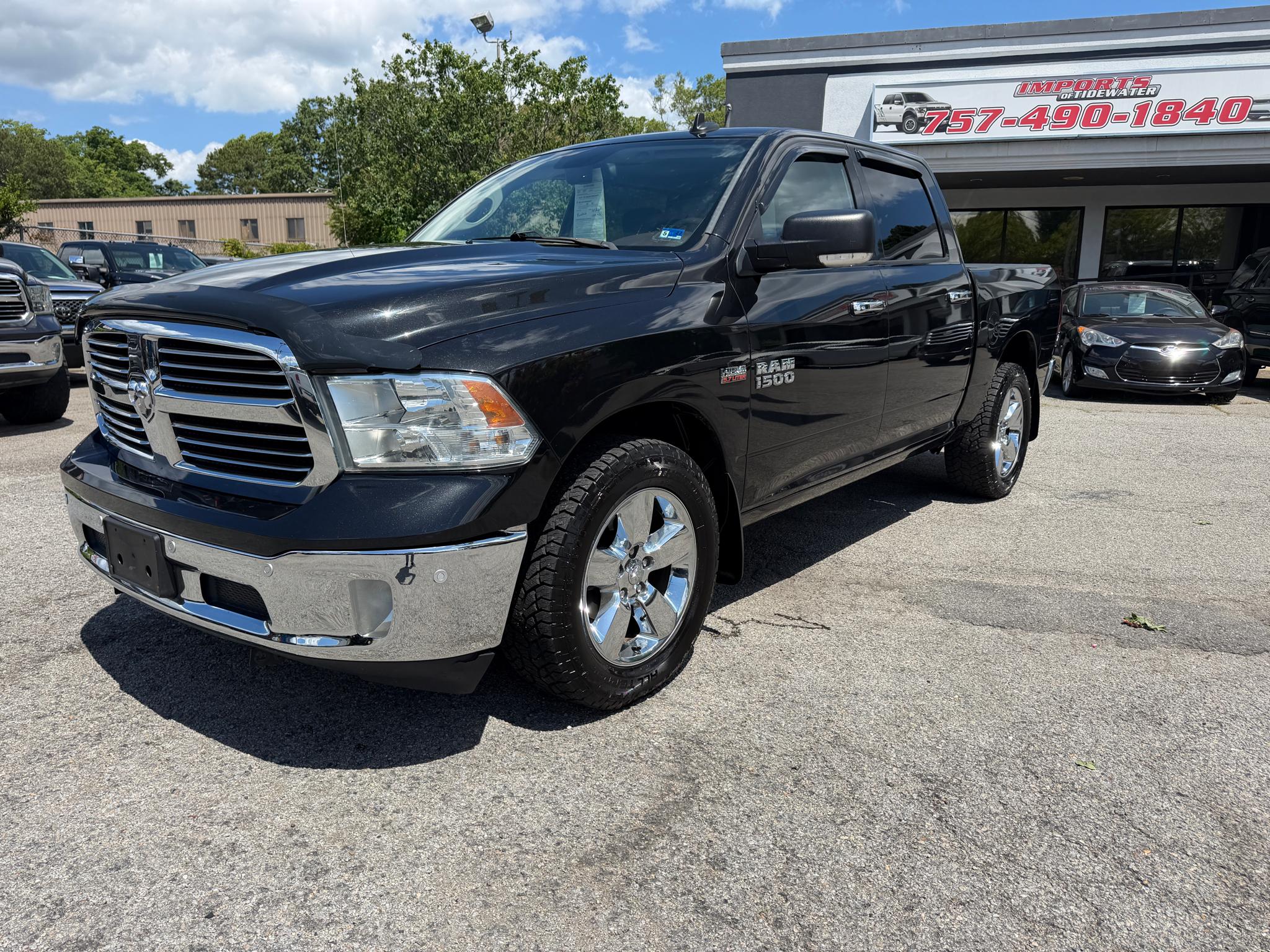 2017 RAM 1500 Big Horn 4x4 Crew Cab 5'7's photo