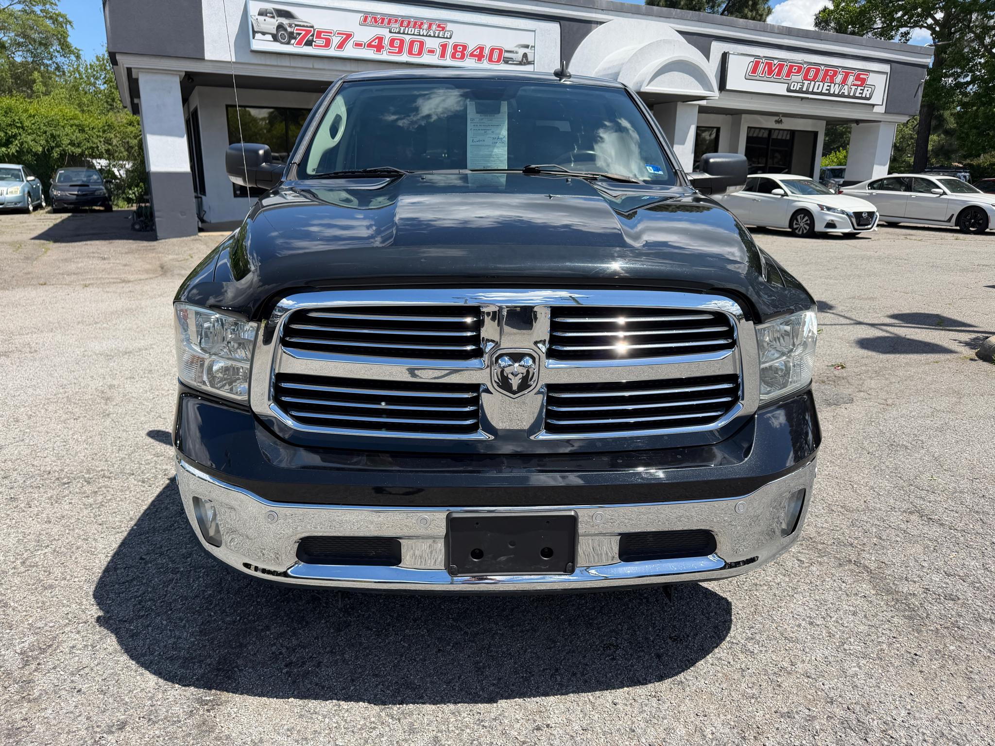 RAM 1500 Big Horn 4x4 Crew Cab 5'7" Box 2017