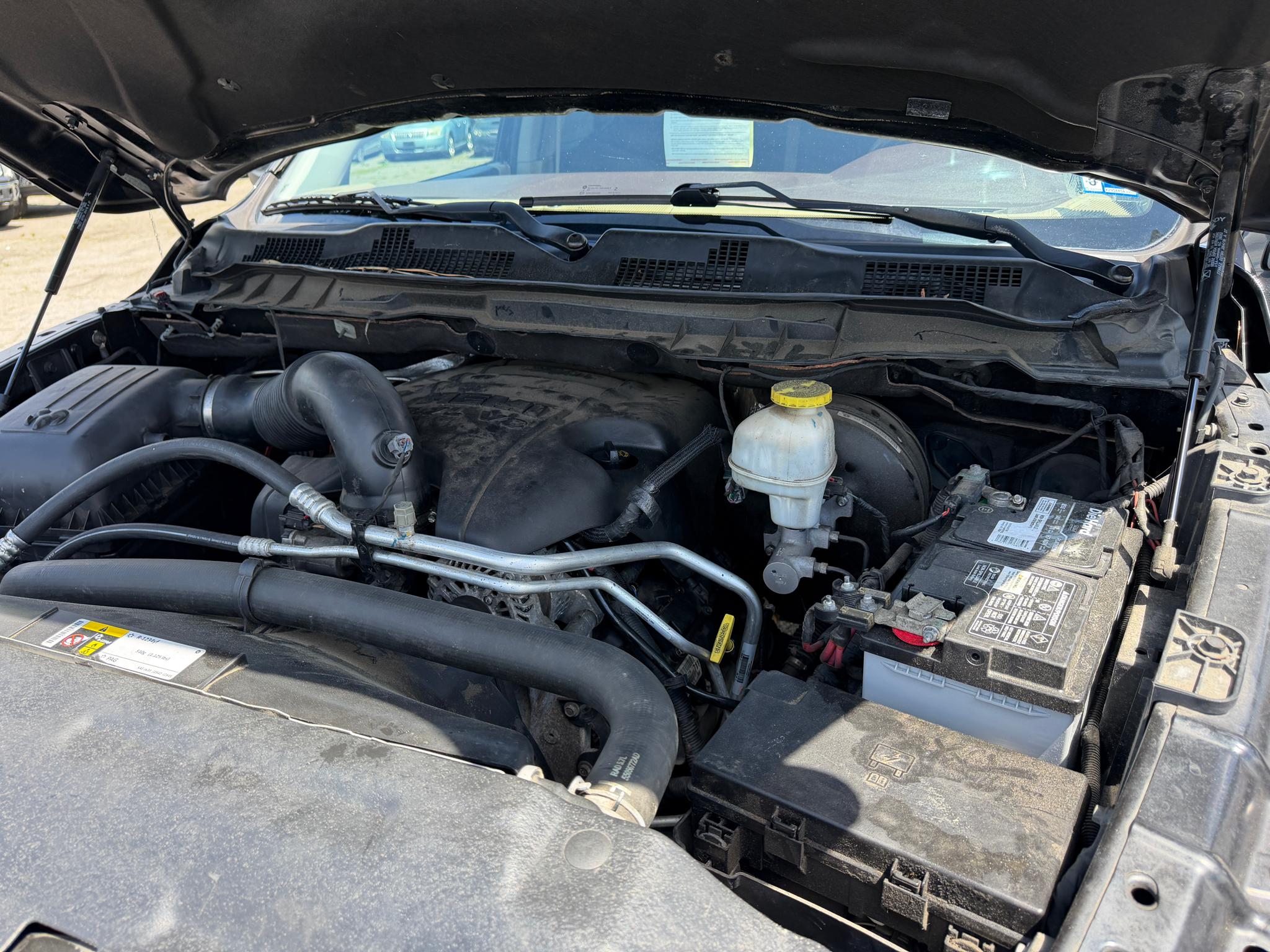 RAM 1500 Big Horn 4x4 Crew Cab 5'7" Box 2017