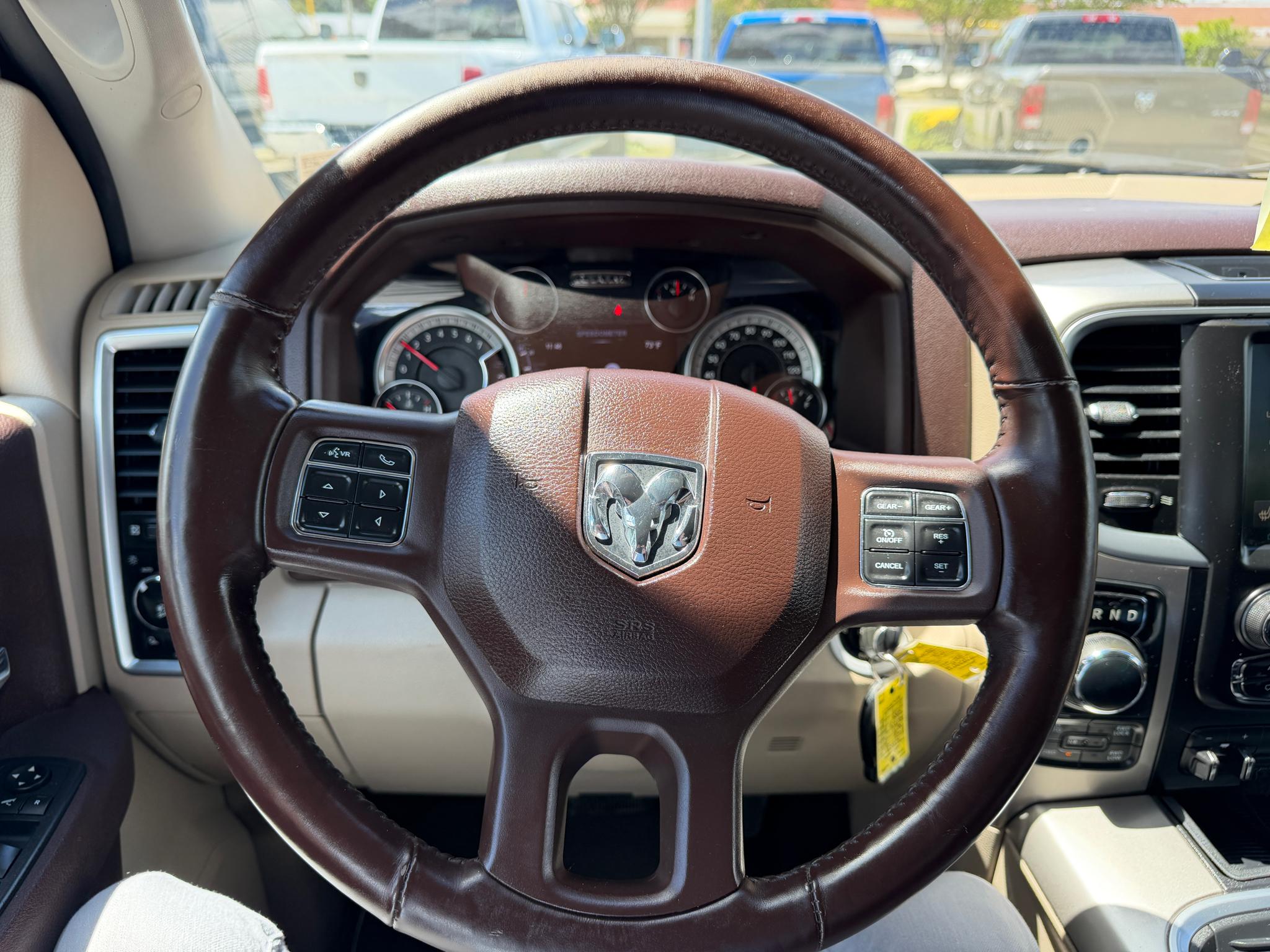 RAM 1500 Big Horn 4x4 Crew Cab 5'7" Box 2017