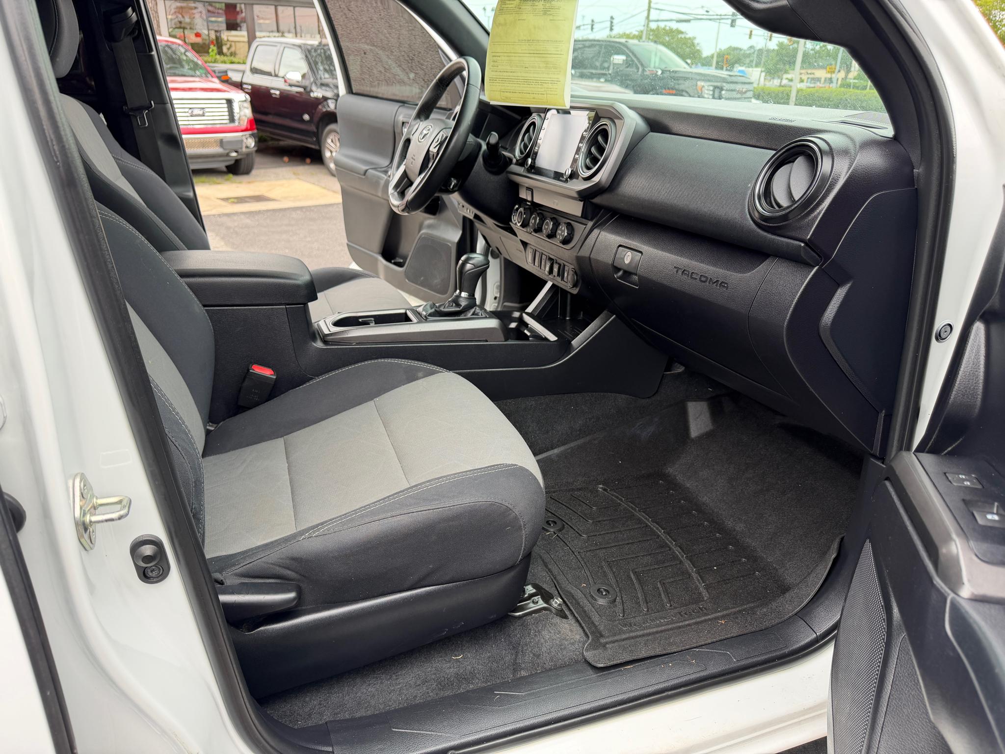 RAM 3500 Tradesman 4x4 Crew Cab 8' Box 2018