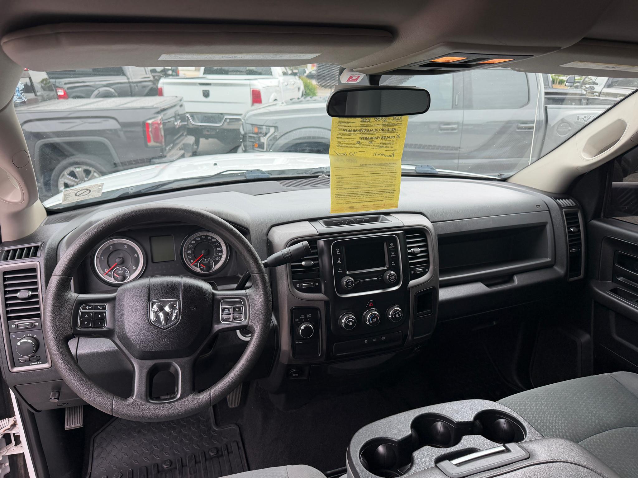 RAM 3500 Tradesman 4x4 Crew Cab 8' Box 2018