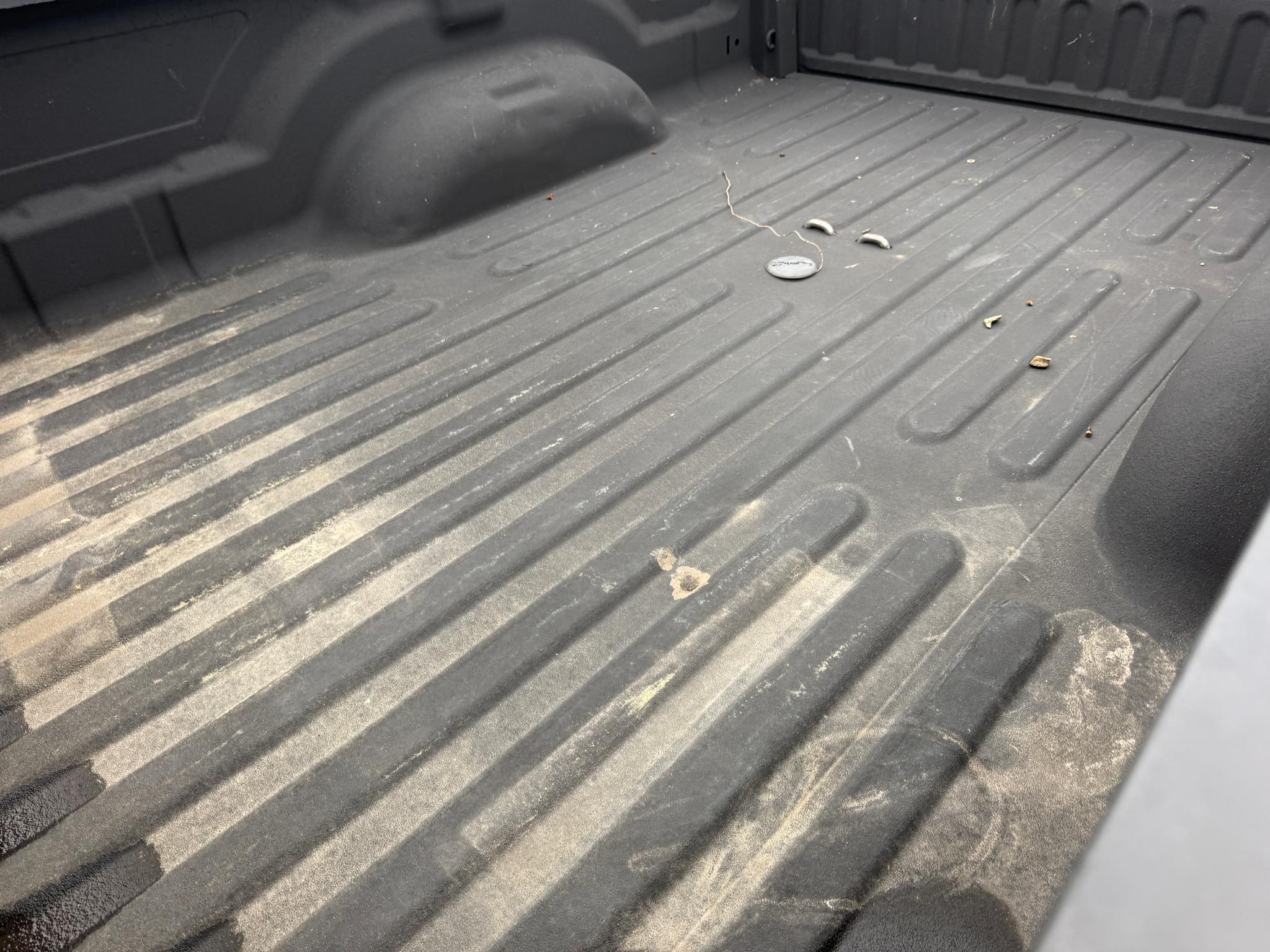 RAM 3500 Tradesman 4x4 Crew Cab 8' Box 2018