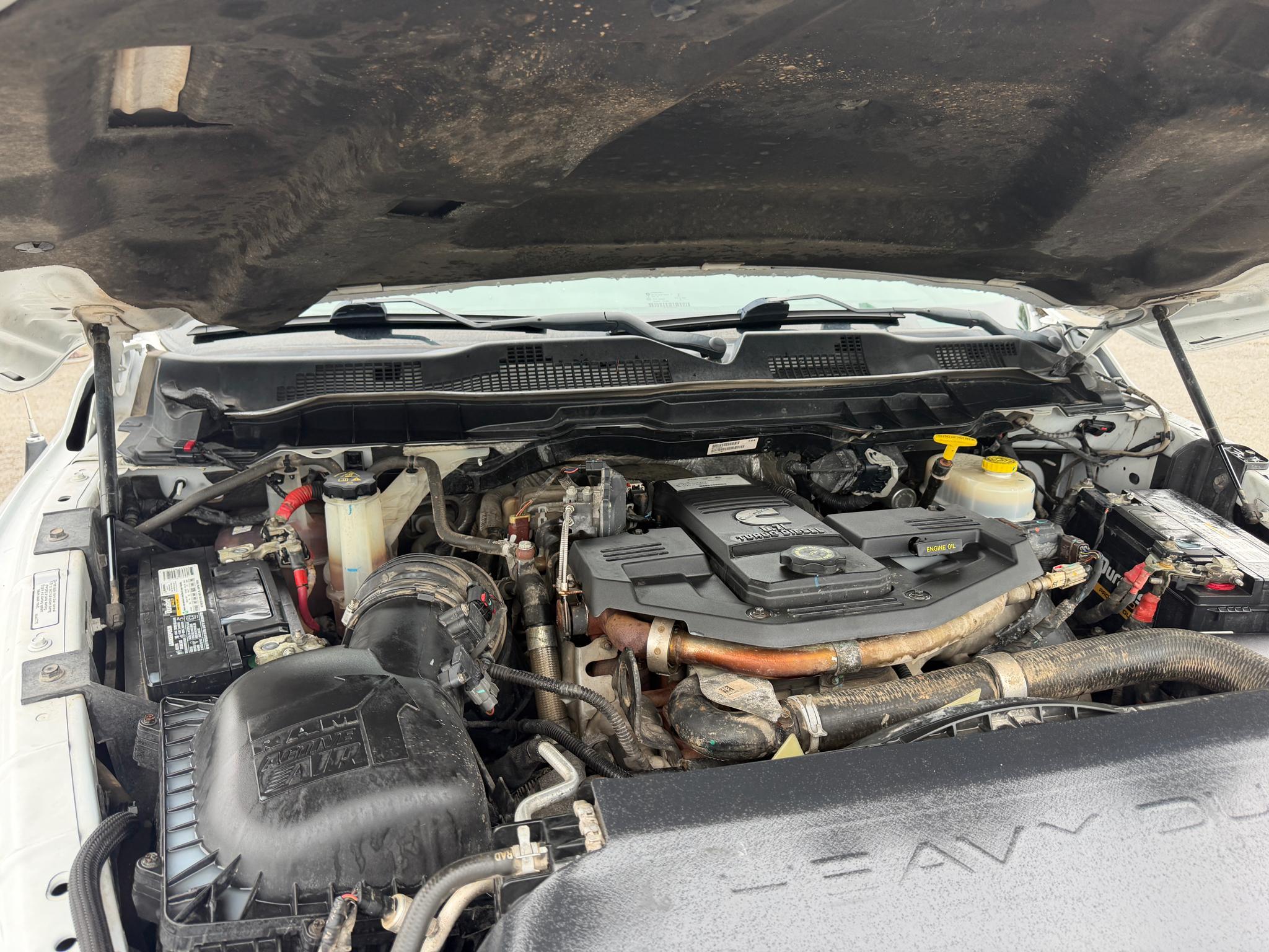 RAM 3500 Tradesman 4x4 Crew Cab 8' Box 2018