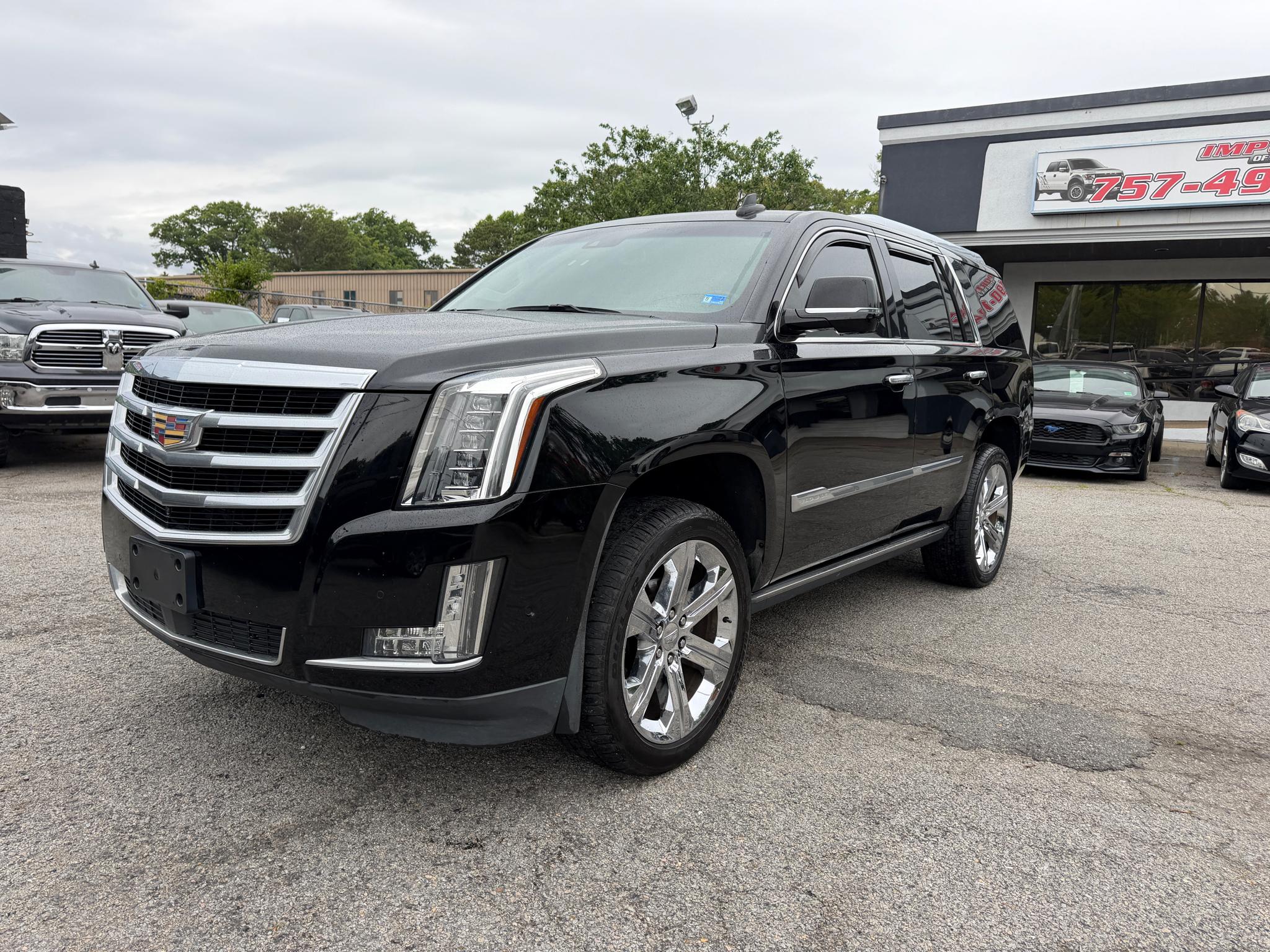 Cadillac Escalade 4WD 4dr Premium Luxury 2017