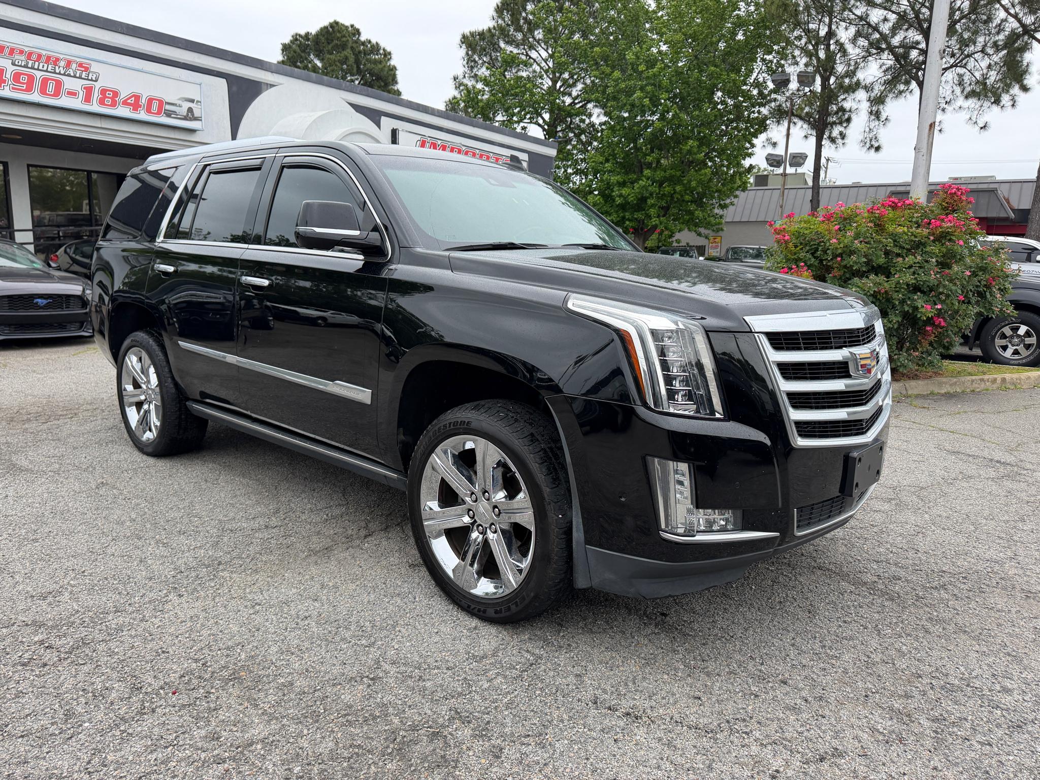 Cadillac Escalade 4WD 4dr Premium Luxury 2017