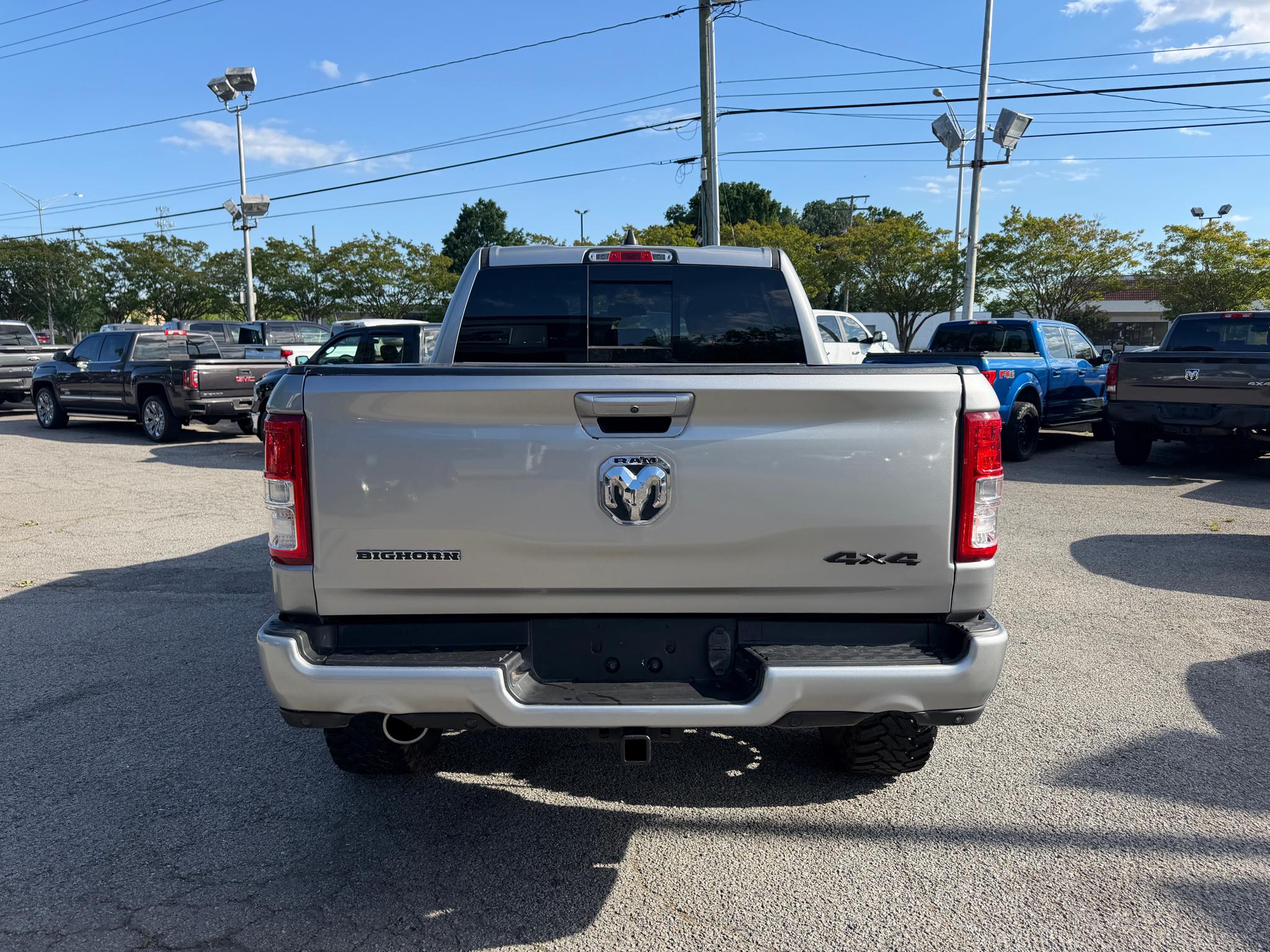 RAM 1500 Big Horn/Lone Star 4x4 Crew Cab 5'7" Box 2019