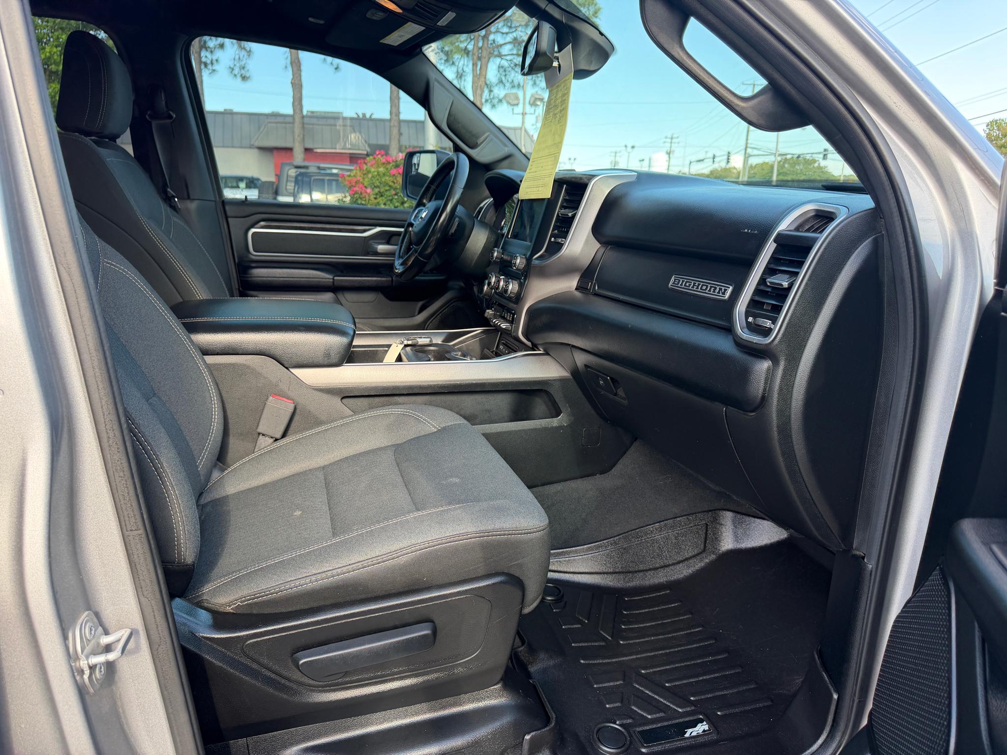 RAM 1500 Big Horn/Lone Star 4x4 Crew Cab 5'7" Box 2019