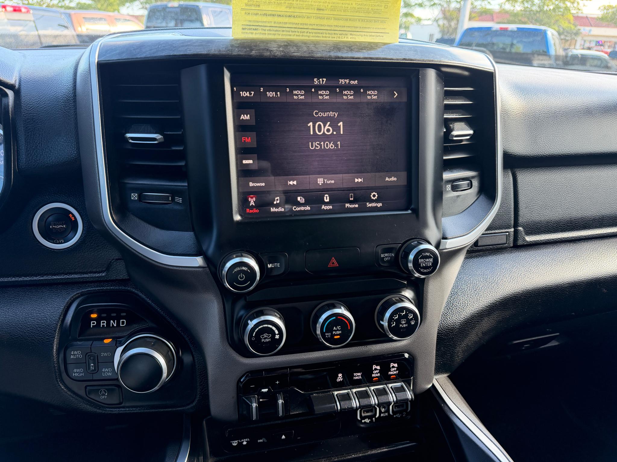 RAM 1500 Big Horn/Lone Star 4x4 Crew Cab 5'7" Box 2019