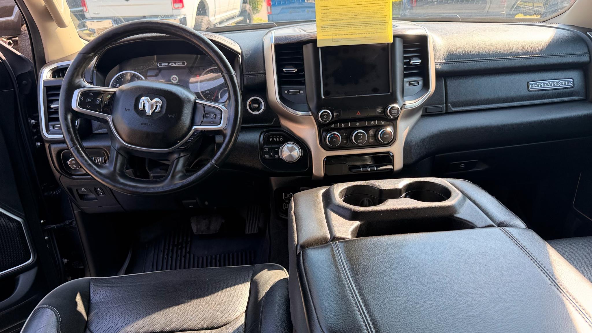RAM 1500 Laramie 4x4 Crew Cab 5'7" Box 2019