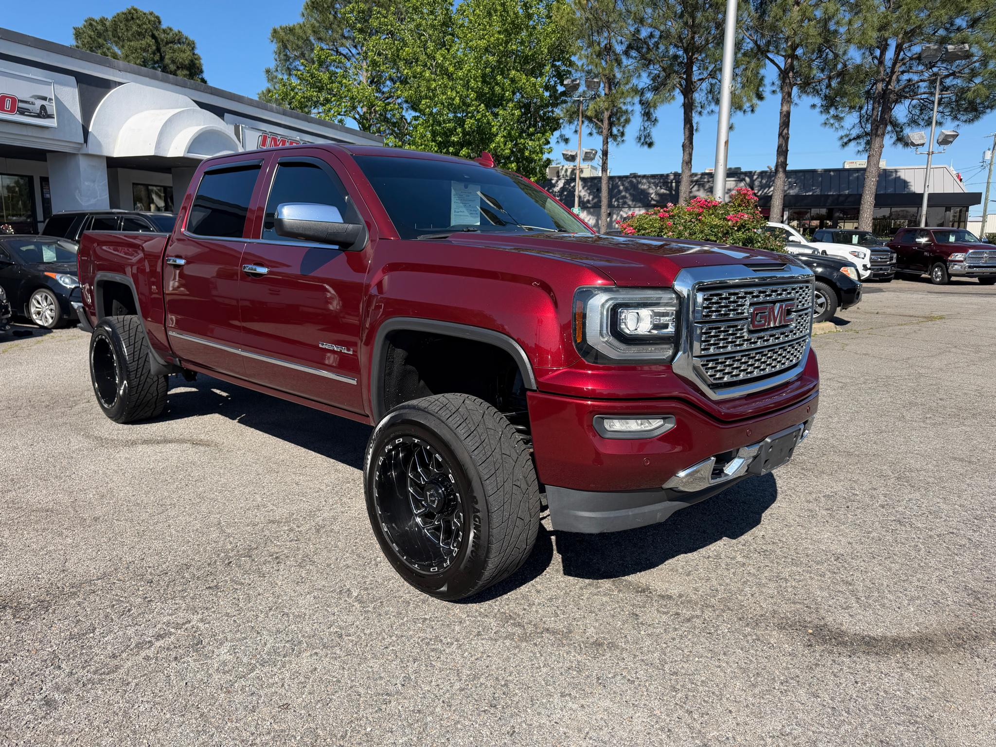 GMC Sierra 1500 4WD Crew Cab 143.5" Denali 2016