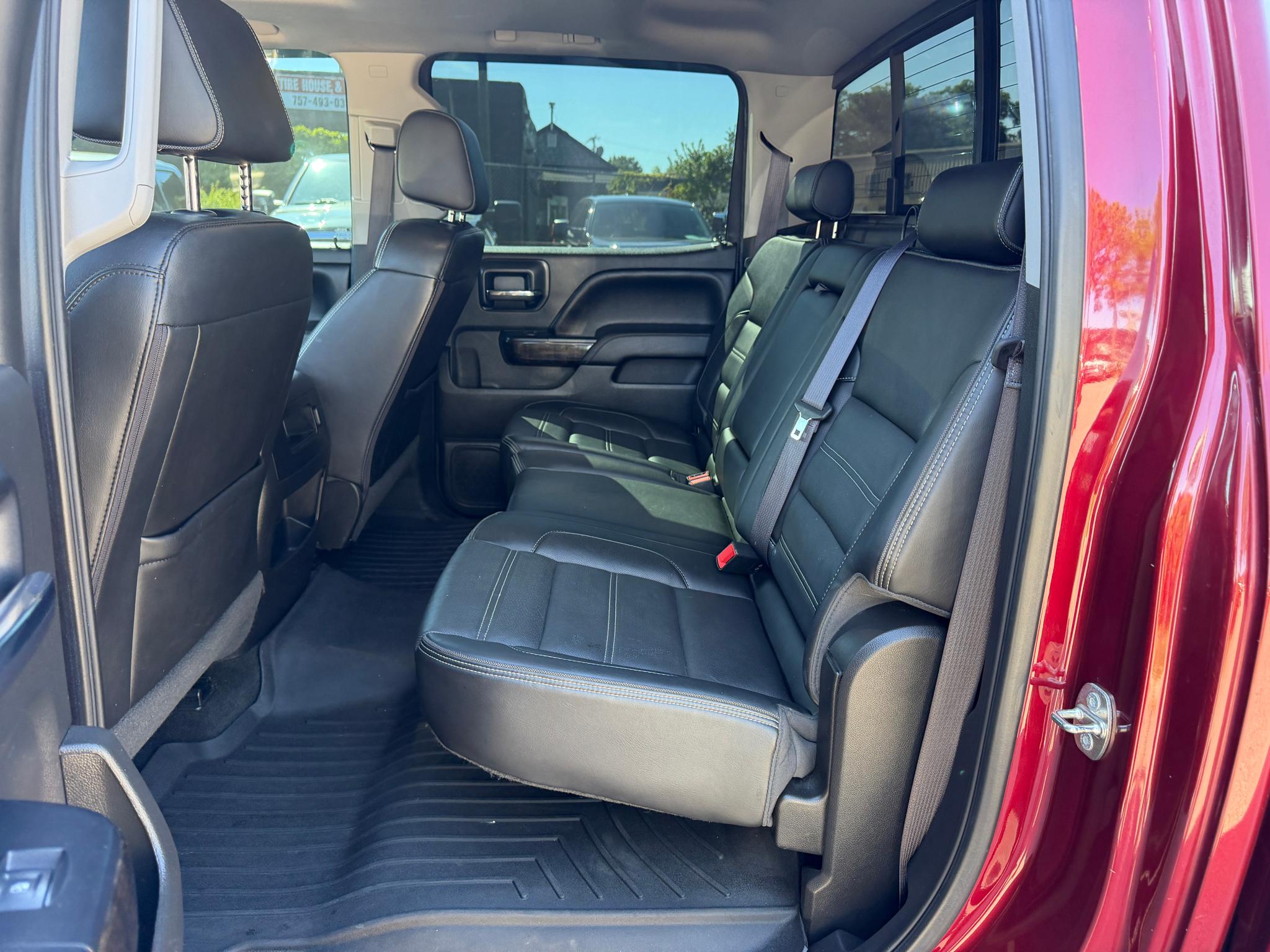 GMC Sierra 1500 4WD Crew Cab 143.5" Denali 2016