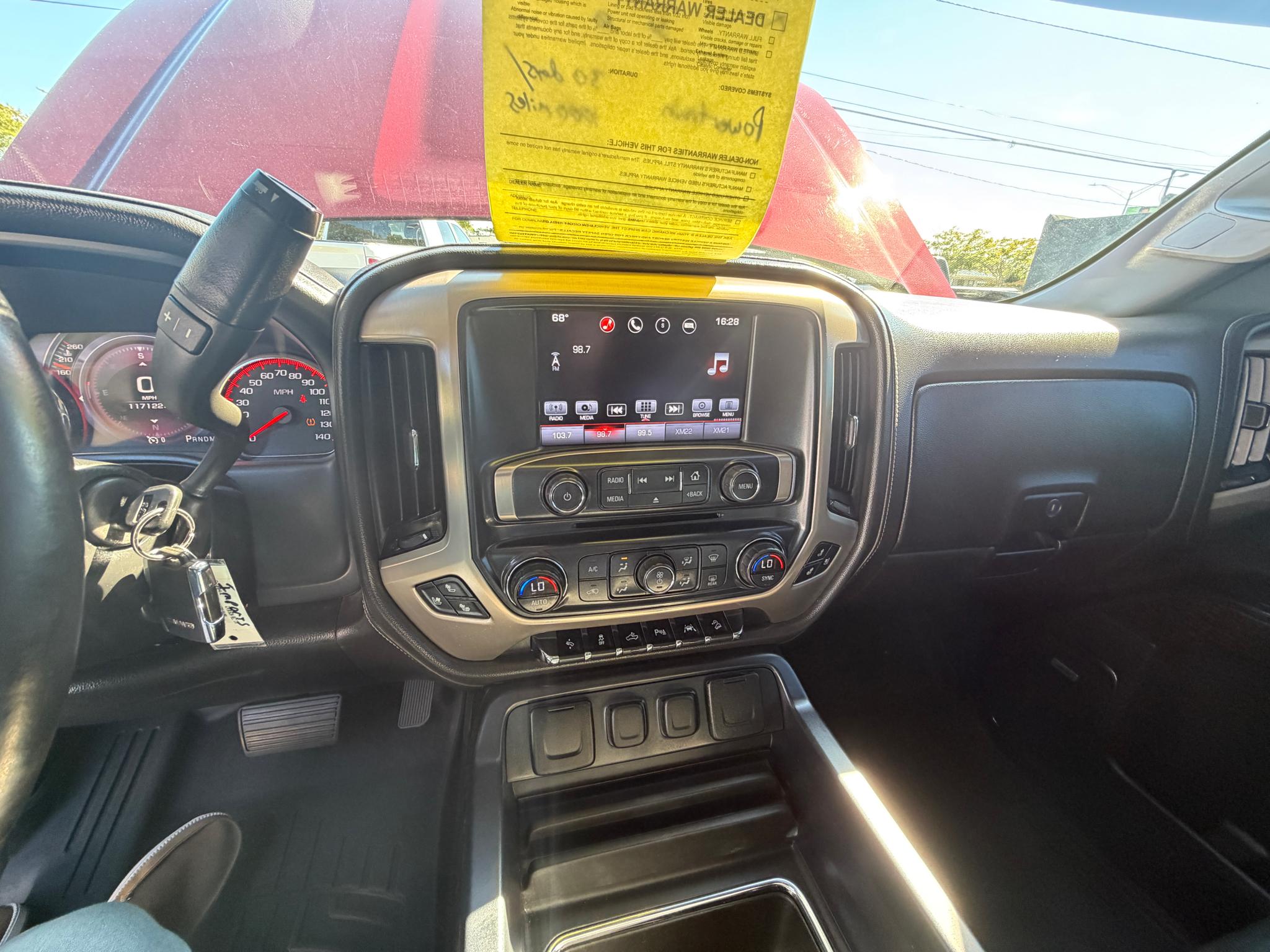 GMC Sierra 1500 4WD Crew Cab 143.5" Denali 2016