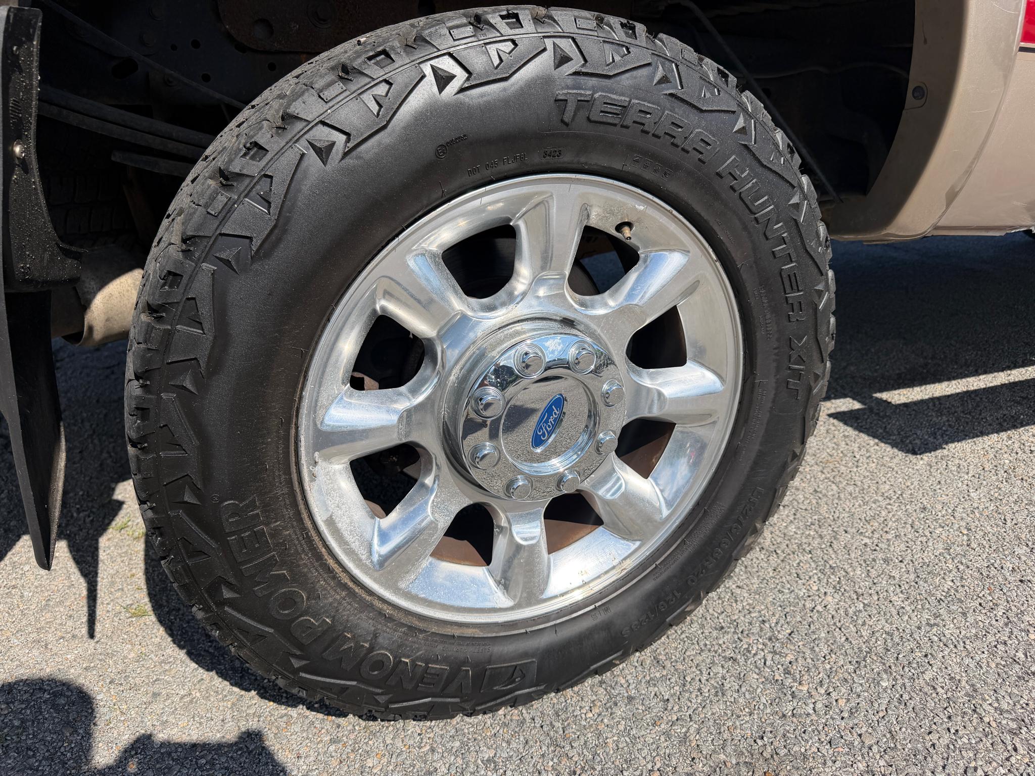 Ford Super Duty F-350 SRW 4WD Crew Cab 156" Lariat 2014