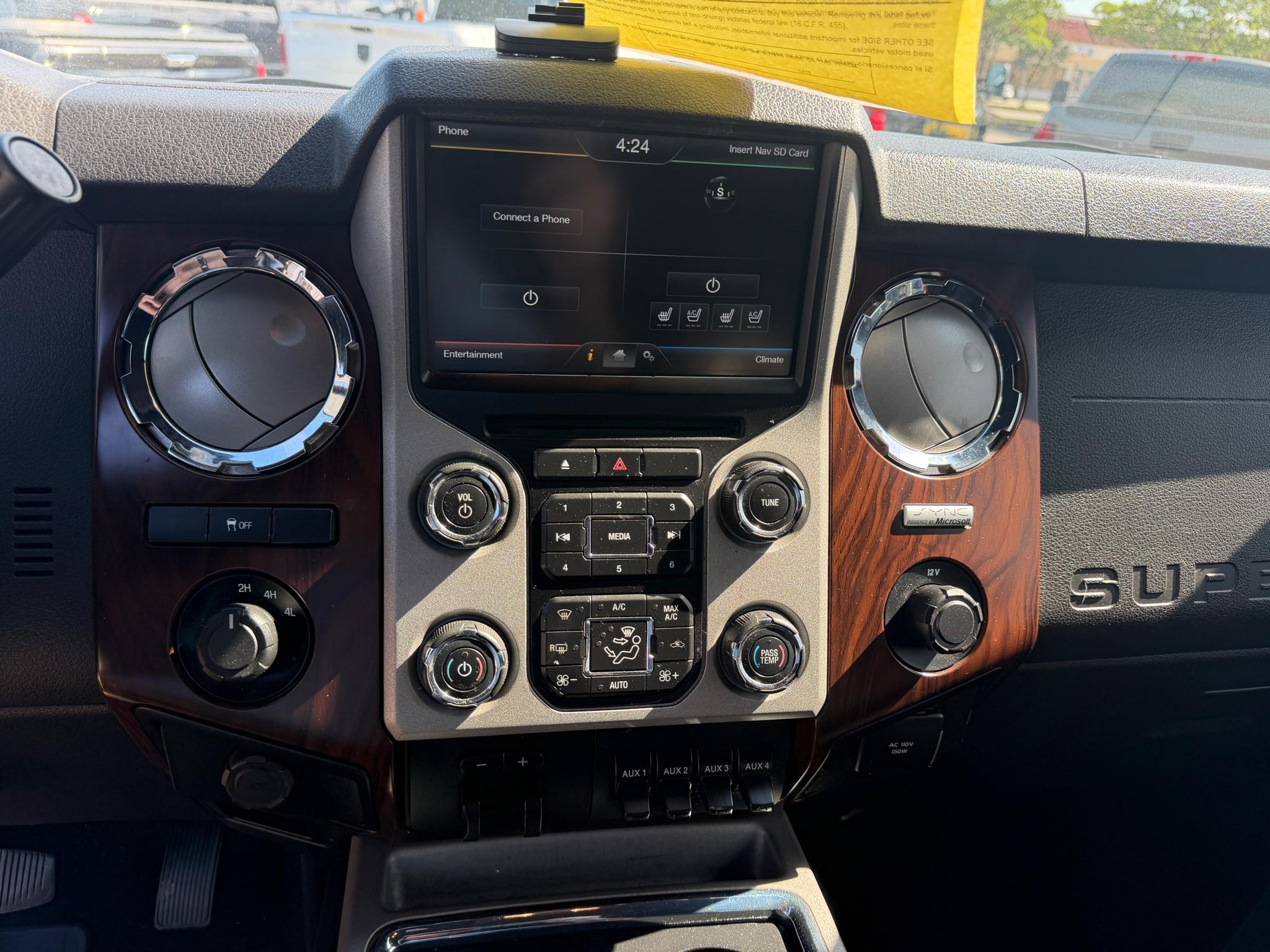 Ford Super Duty F-350 SRW 4WD Crew Cab 156" Lariat 2014