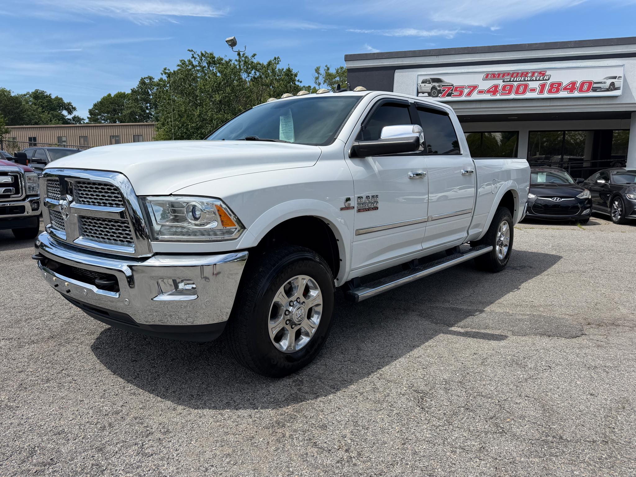 RAM 2500 Laramie 4x4 Crew Cab 6'4" Box 2017