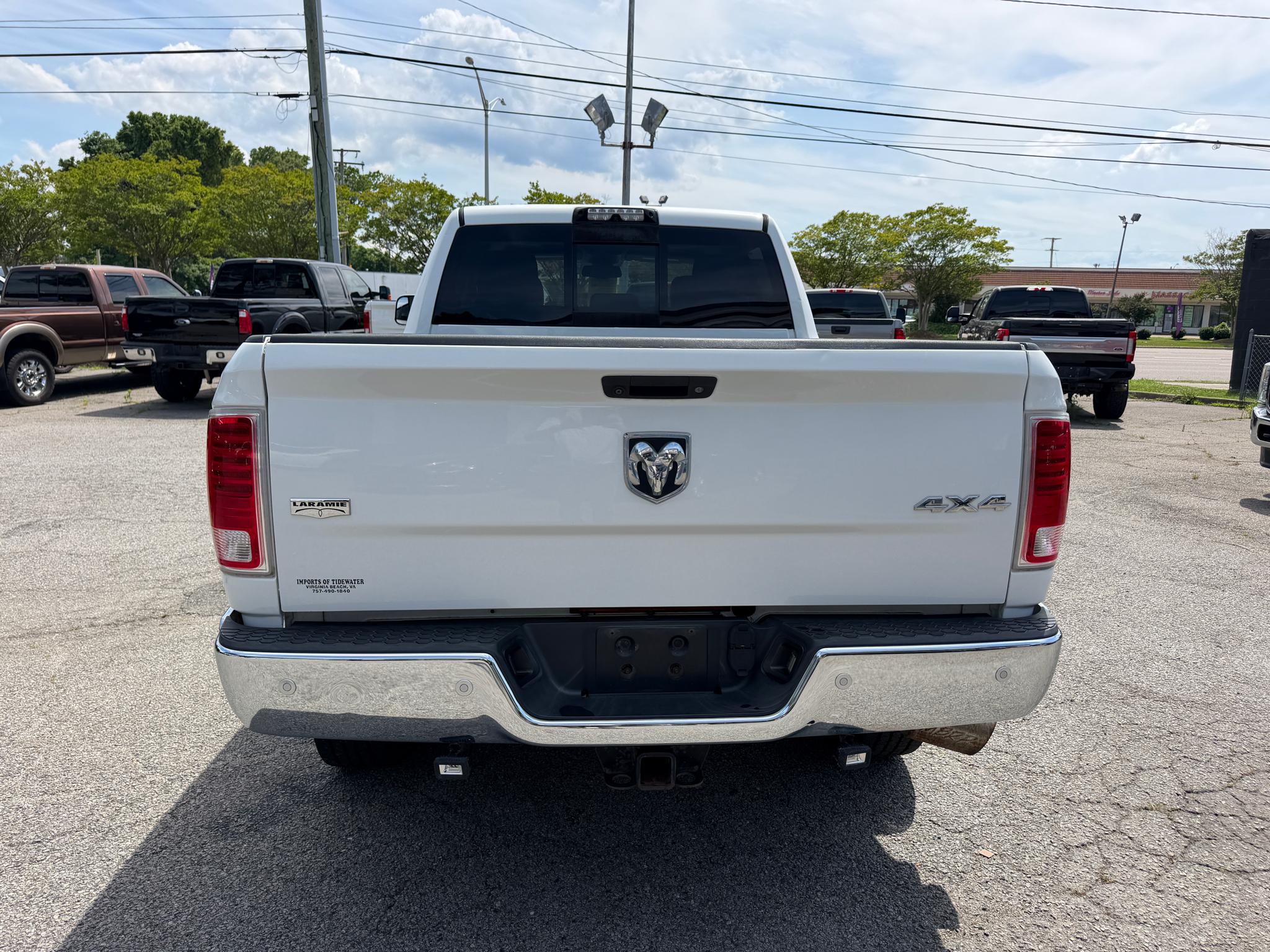 RAM 2500 Laramie 4x4 Crew Cab 6'4" Box 2017