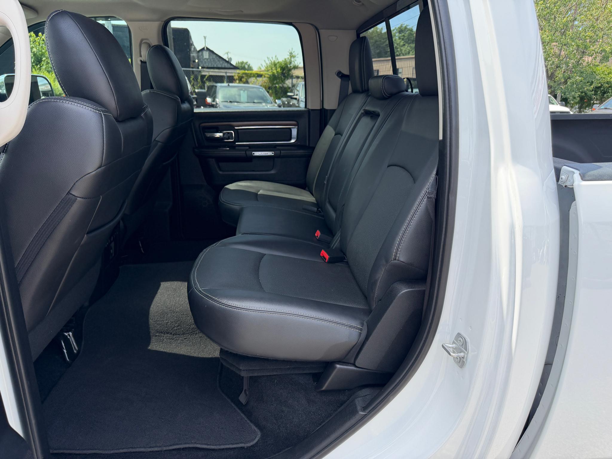 RAM 2500 Laramie 4x4 Crew Cab 6'4" Box 2017