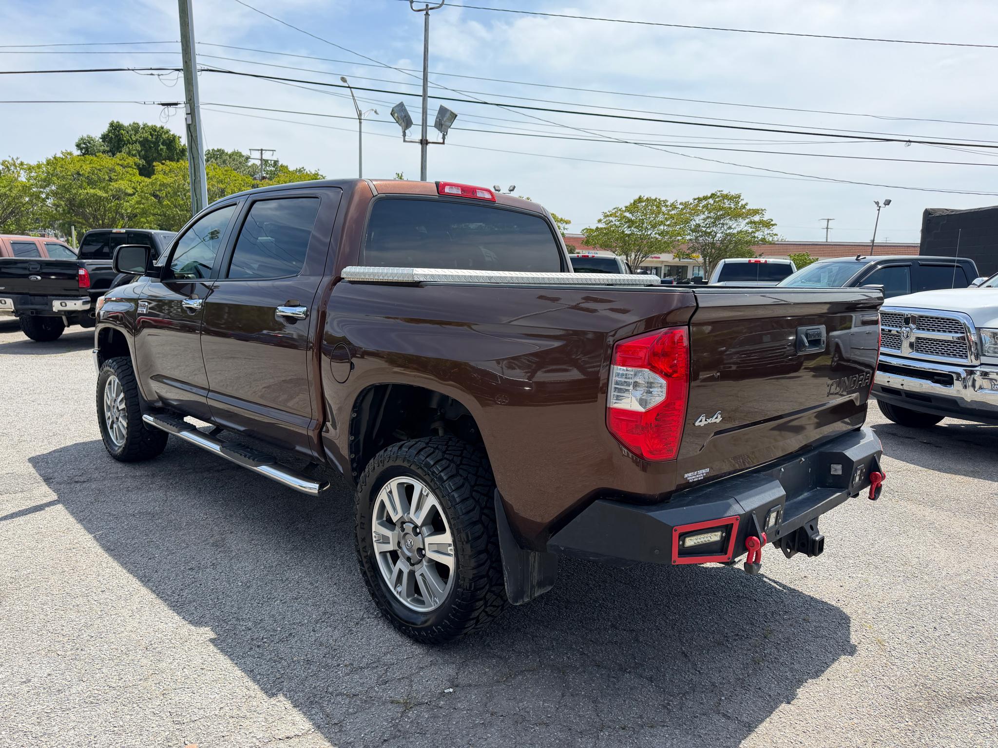 Toyota Tundra 4WD 1794 Edition CrewMax 5.5' Bed 5.7L FFV (Natl) 2017