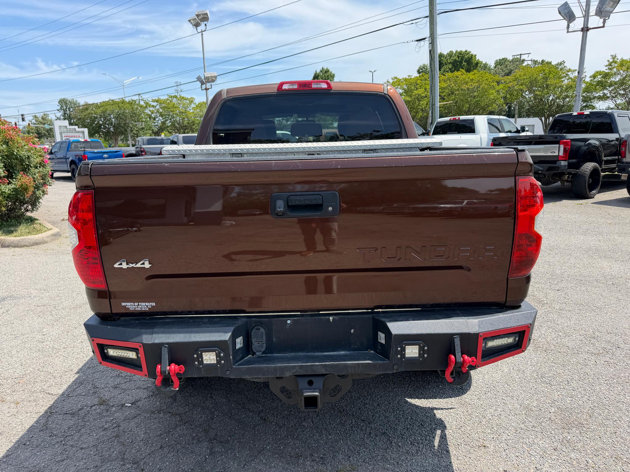 Toyota Tundra 4WD 1794 Edition CrewMax 5.5' Bed 5.7L FFV (Natl) 2017