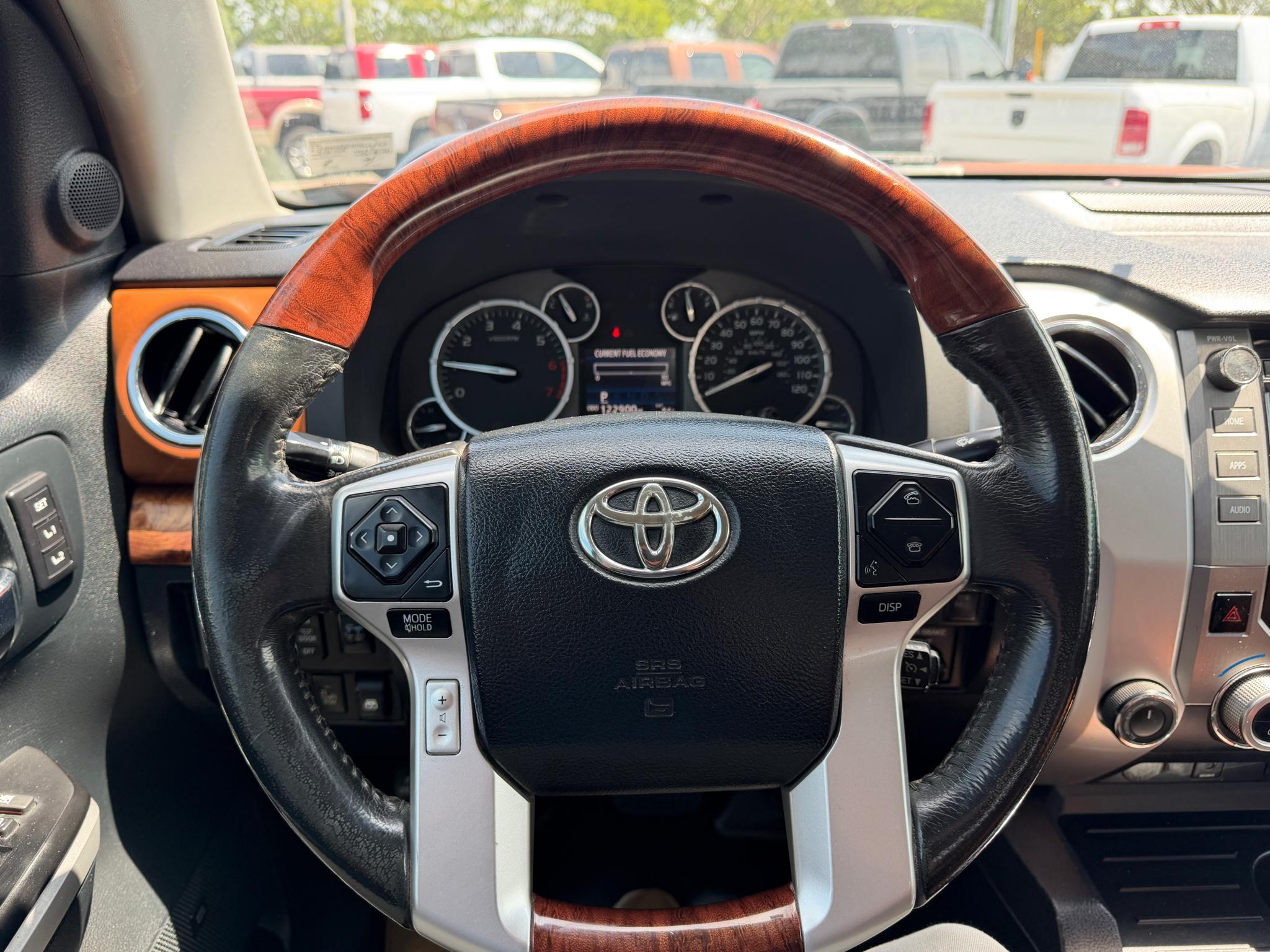 Toyota Tundra 4WD 1794 Edition CrewMax 5.5' Bed 5.7L FFV (Natl) 2017