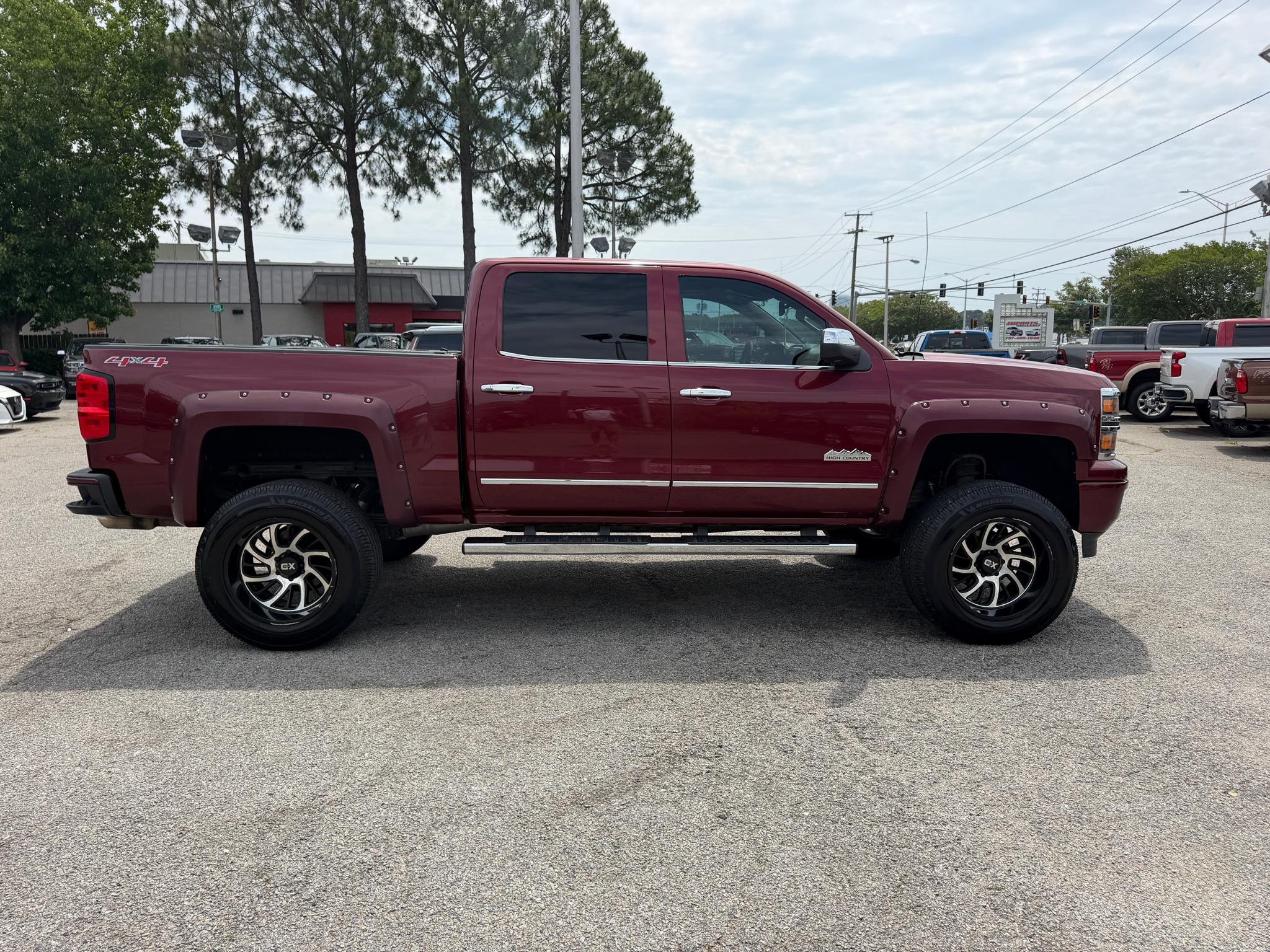 Chevrolet Silverado 1500 4WD Crew Cab 143.5" High Country 2015