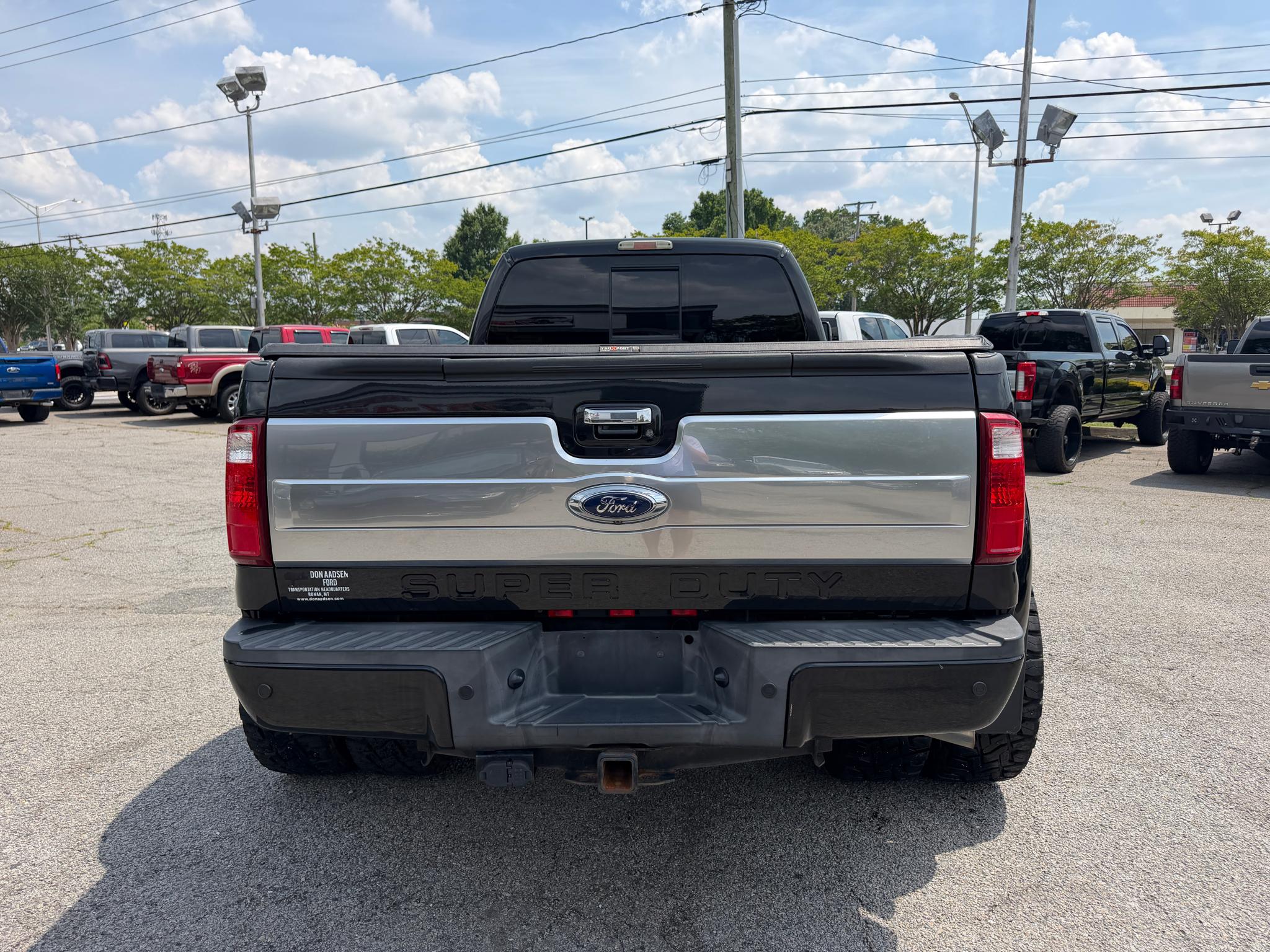Ford Super Duty F-350 DRW 4WD Crew Cab 172" Platinum 2015