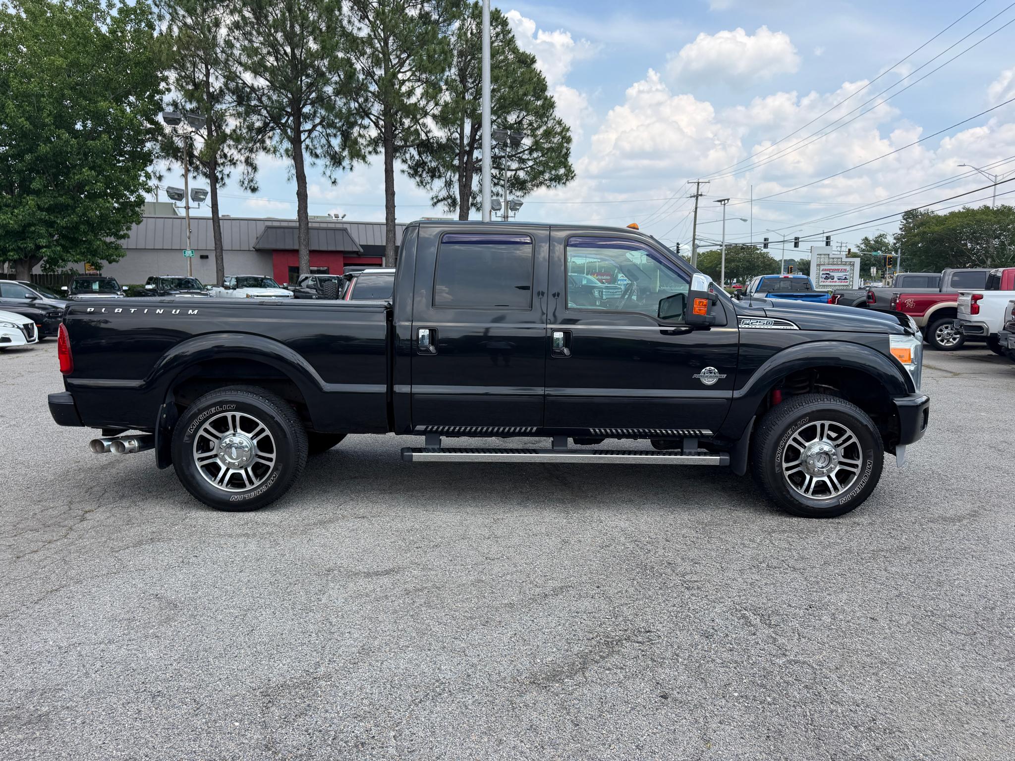 Ford Super Duty F-250 SRW 4WD Crew Cab 156" Platinum 2013