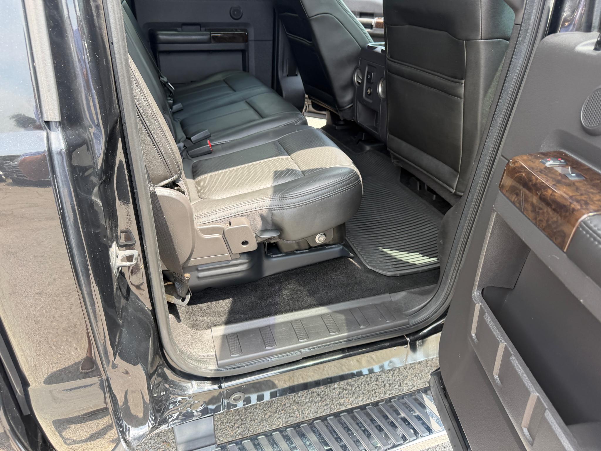 Ford Super Duty F-250 SRW 4WD Crew Cab 156" Platinum 2013