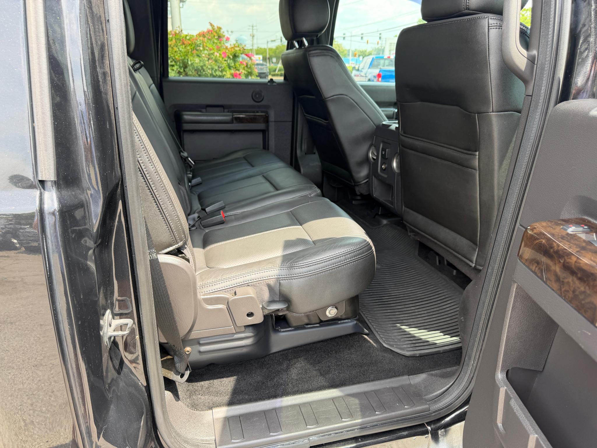 Ford Super Duty F-250 SRW 4WD Crew Cab 156" Platinum 2013