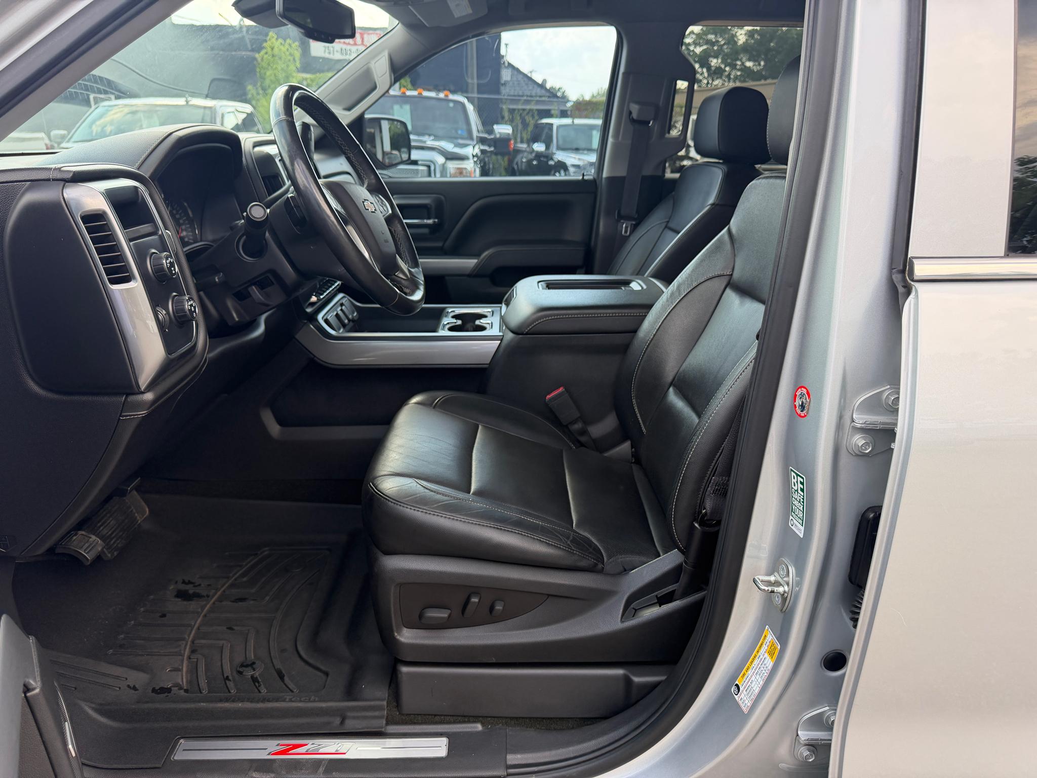 Chevrolet Silverado 1500 4WD Crew Cab 143.5" LTZ w/2LZ 2017