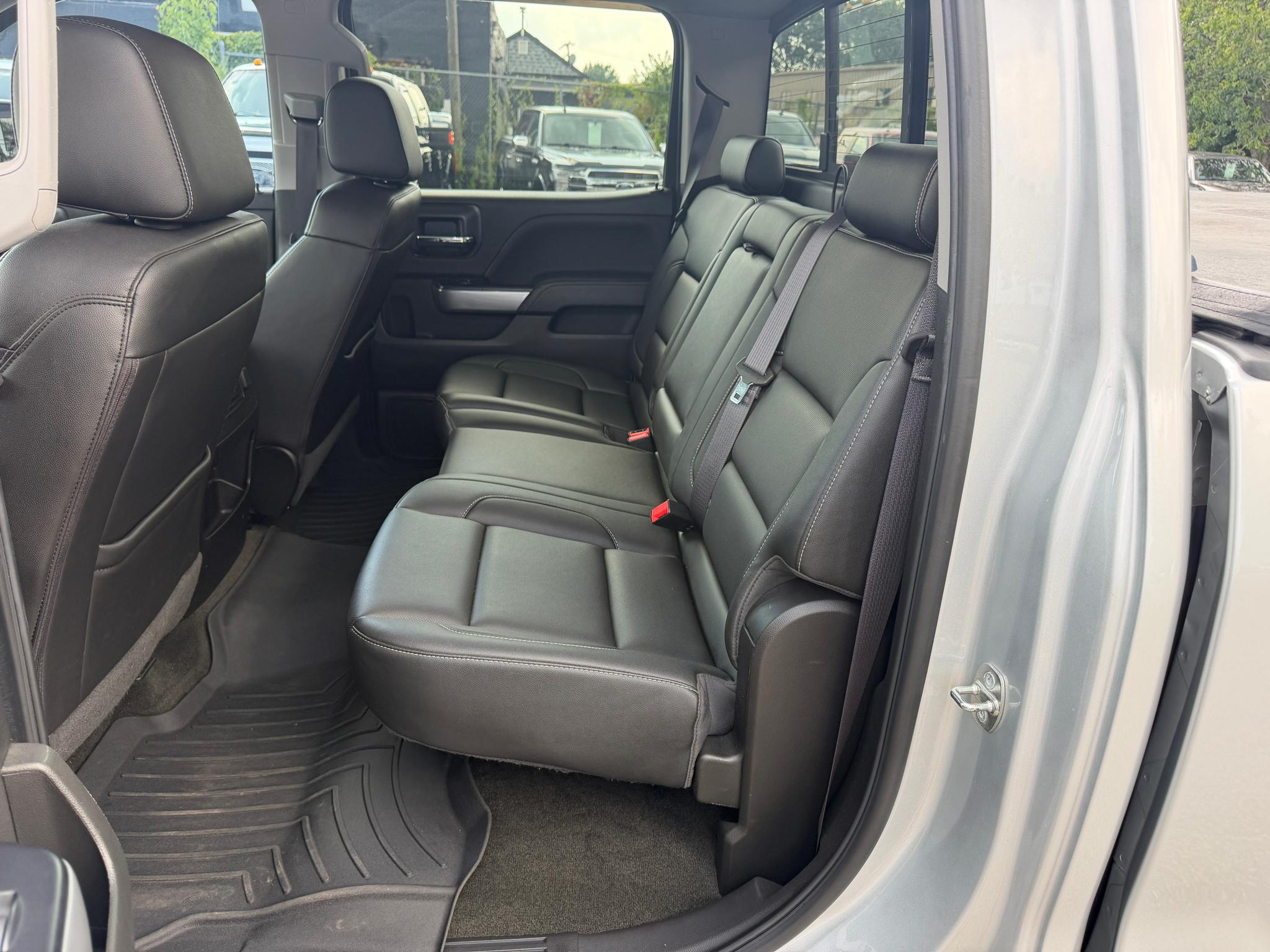 Chevrolet Silverado 1500 4WD Crew Cab 143.5" LTZ w/2LZ 2017