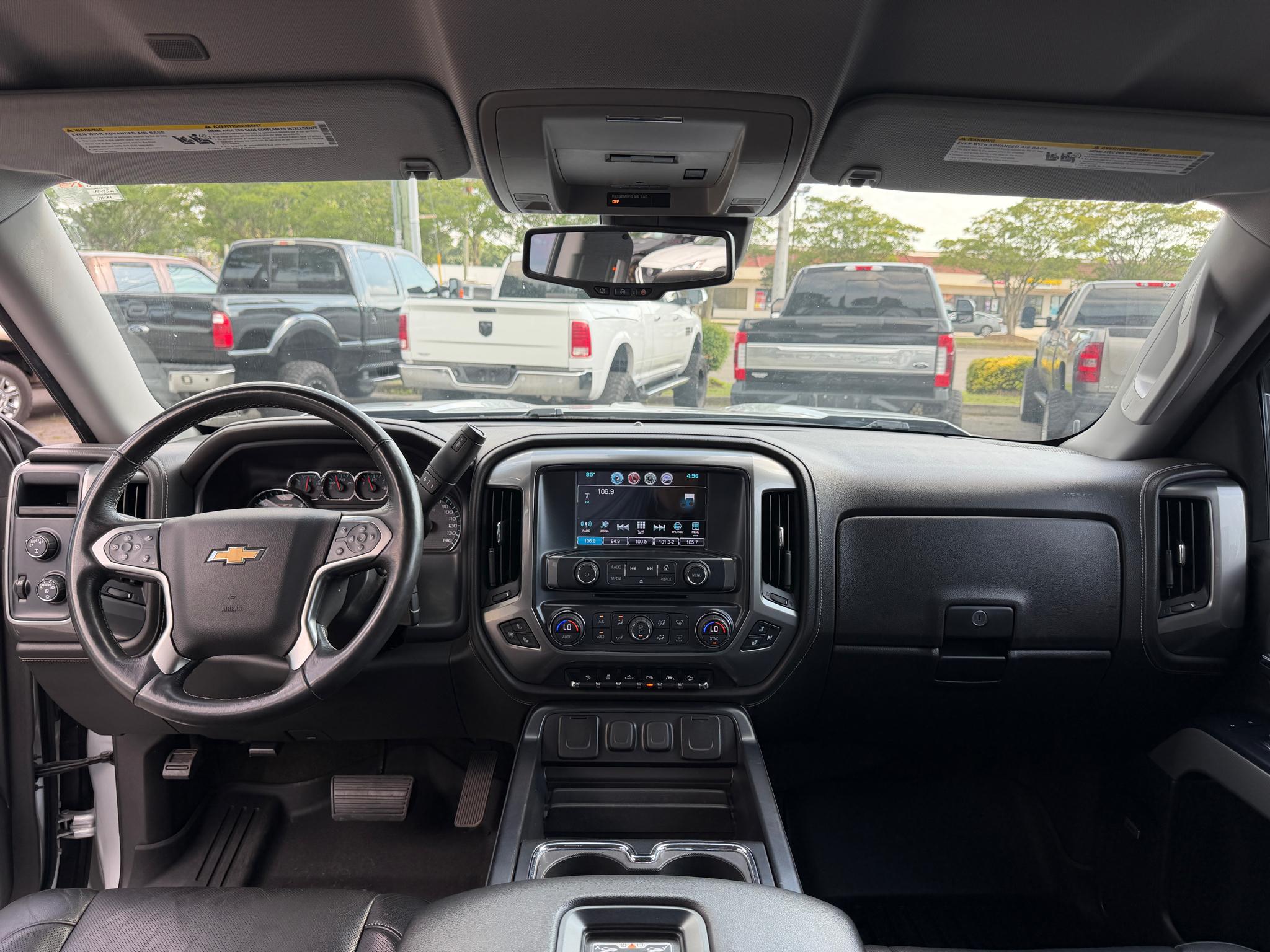 Chevrolet Silverado 1500 4WD Crew Cab 143.5" LTZ w/2LZ 2017