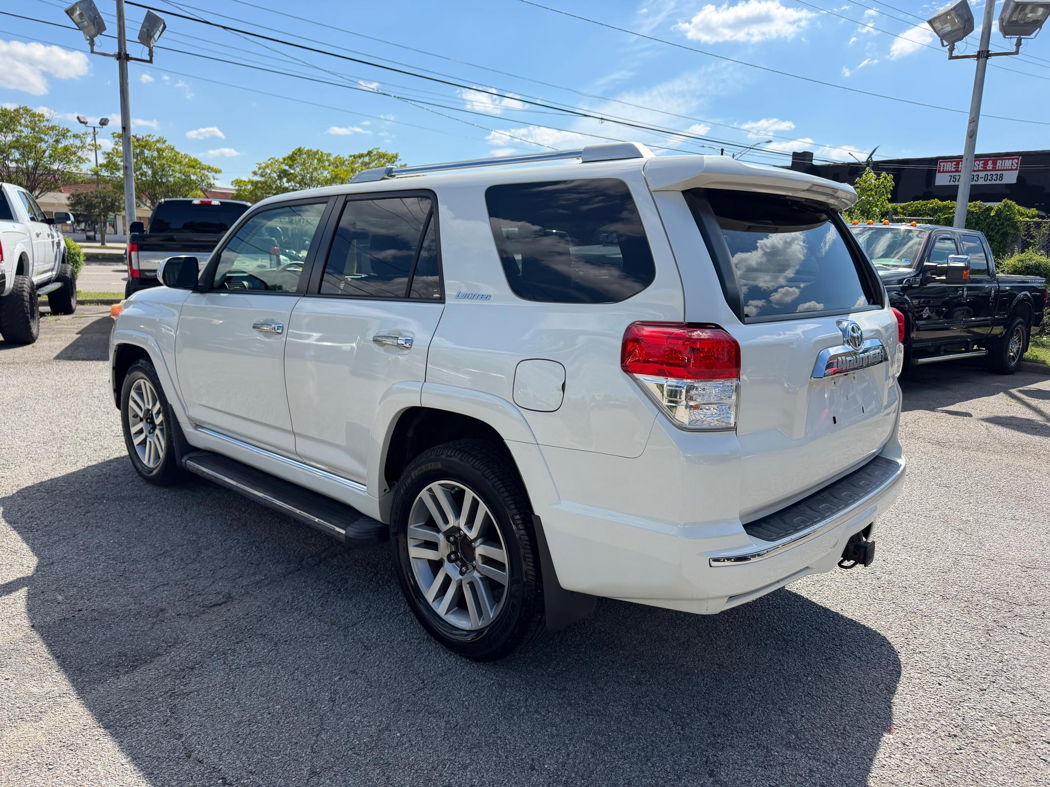 Toyota 4Runner 4WD 4dr V6 Limited (Natl) 2012