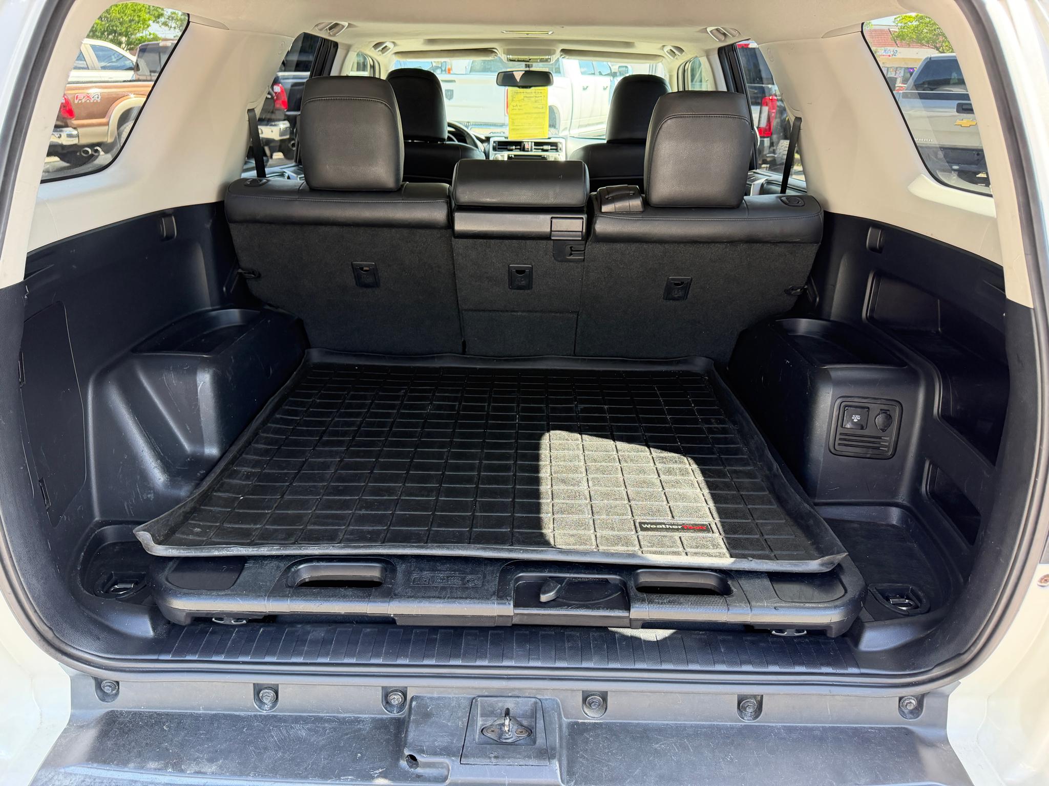 Toyota 4Runner 4WD 4dr V6 Limited (Natl) 2012