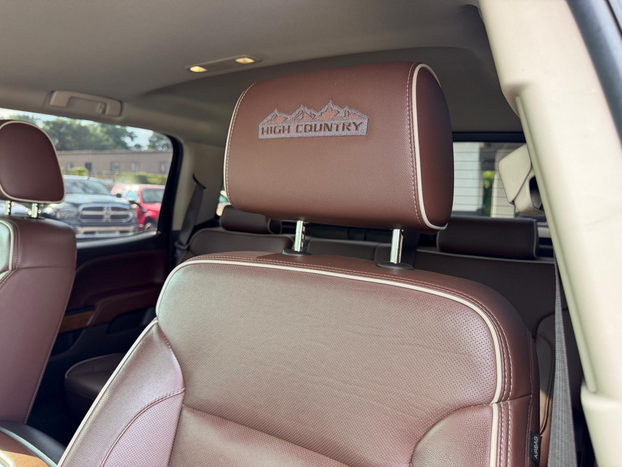 Chevrolet Silverado 3500HD 4WD Crew Cab 167.7" High Country 2018